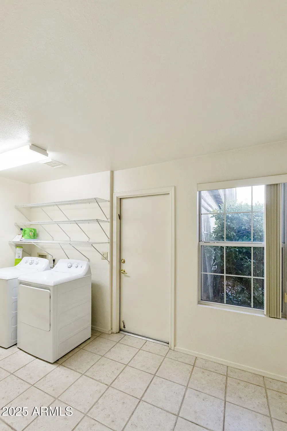 Property Slideshow image 18 of 63 | 10610 e hercules dr, Sun Lakes, AZ, 85248