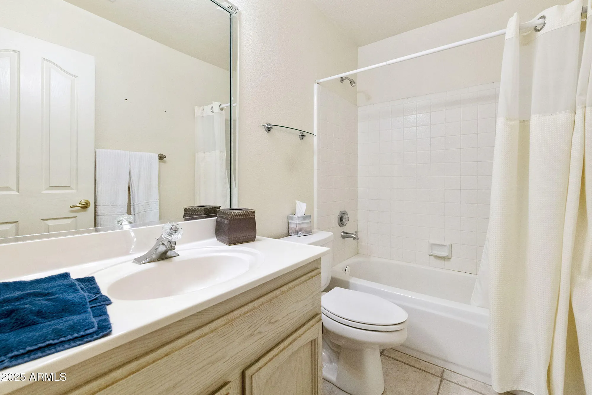 Property Slideshow image 21 of 63 | 10610 e hercules dr, Sun Lakes, AZ, 85248