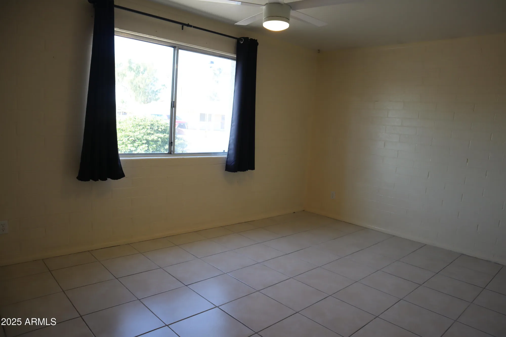 Property Slideshow image 15 of 21 | 11815 n hillcrest dr, Sun City, AZ, 85351