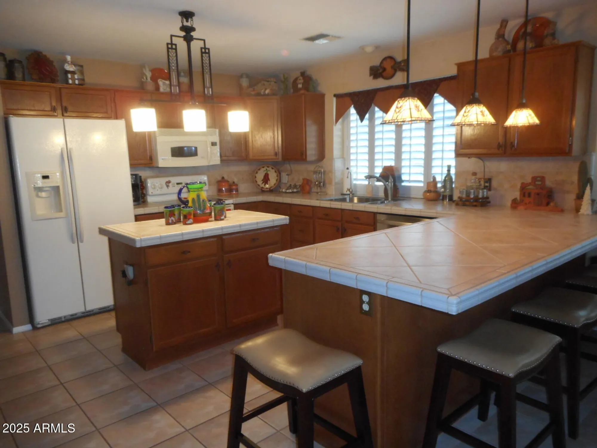 Property Slideshow image 4 of 15 | 9354 w escuda dr, Peoria, AZ, 85382