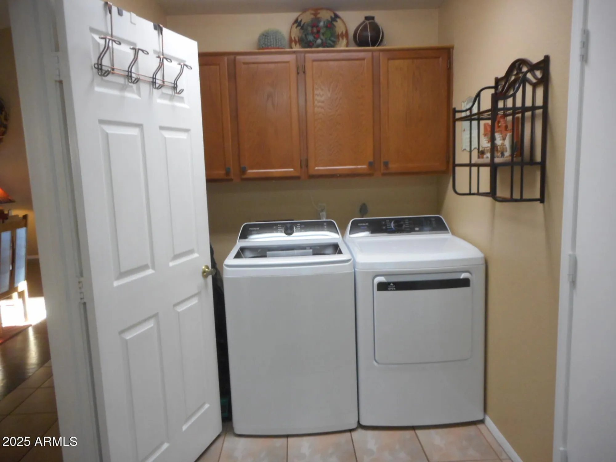 Property Slideshow image 12 of 15 | 9354 w escuda dr, Peoria, AZ, 85382