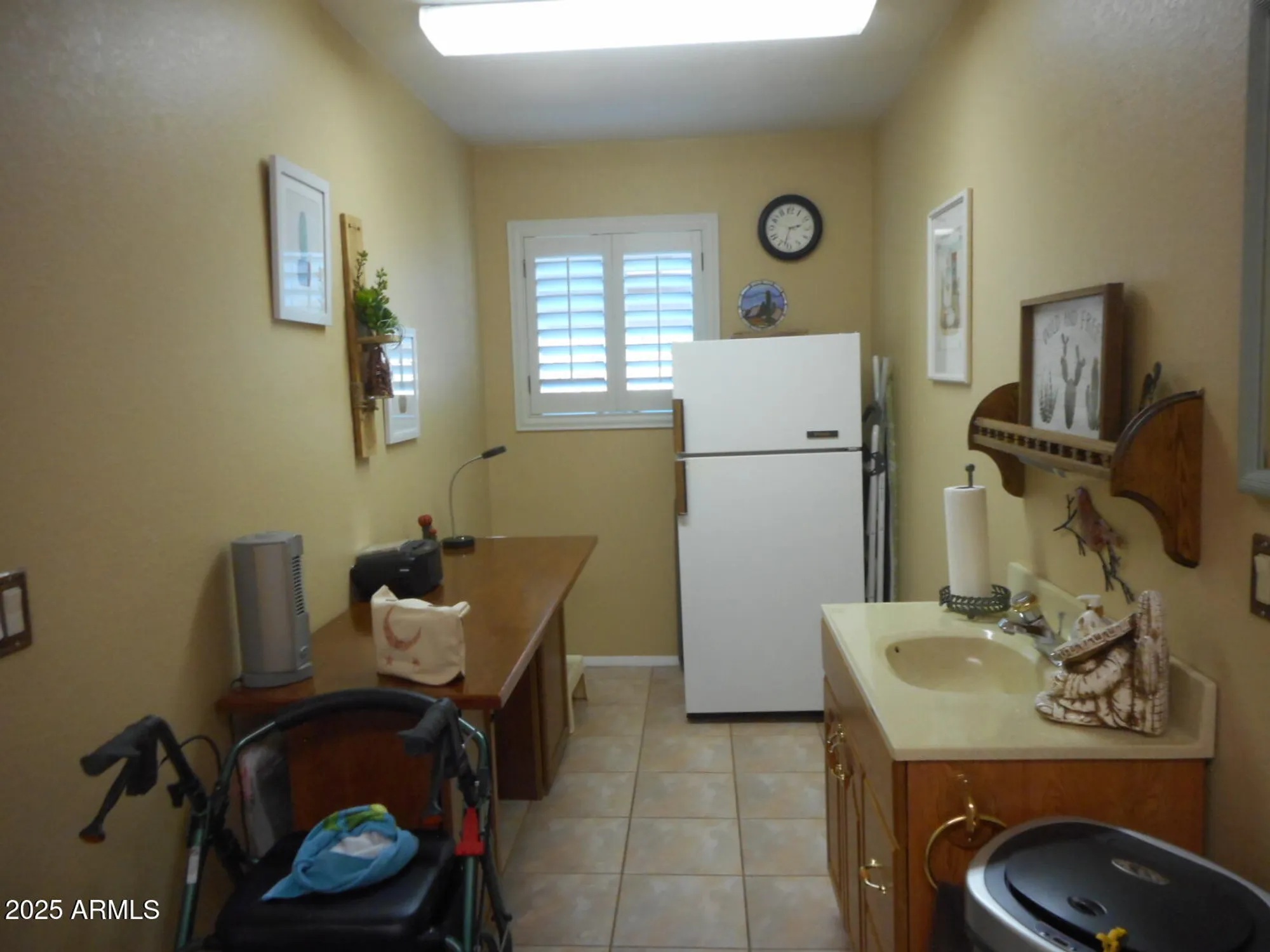 Property Slideshow image 13 of 15 | 9354 w escuda dr, Peoria, AZ, 85382