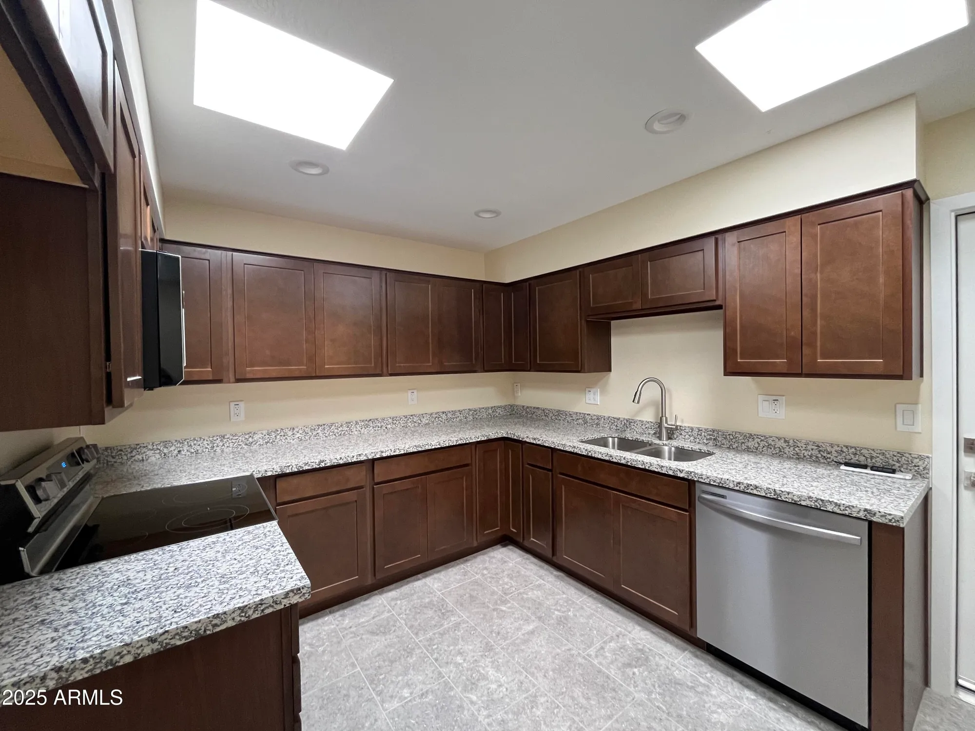 Property Slideshow image 5 of 16 | 13629 n del webb blvd, Sun City, AZ, 85351