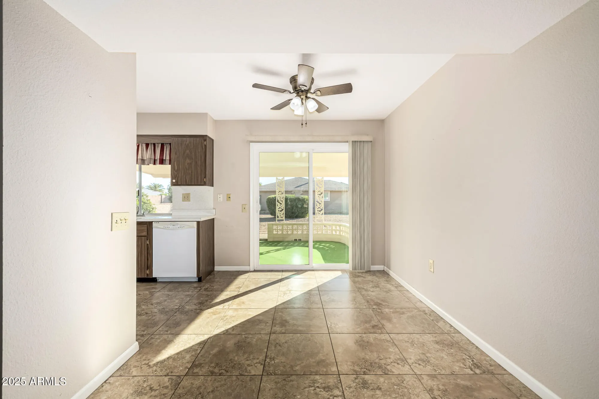 Property Slideshow image 23 of 34 | 10461 w sutters gold ln, Sun City, AZ, 85351