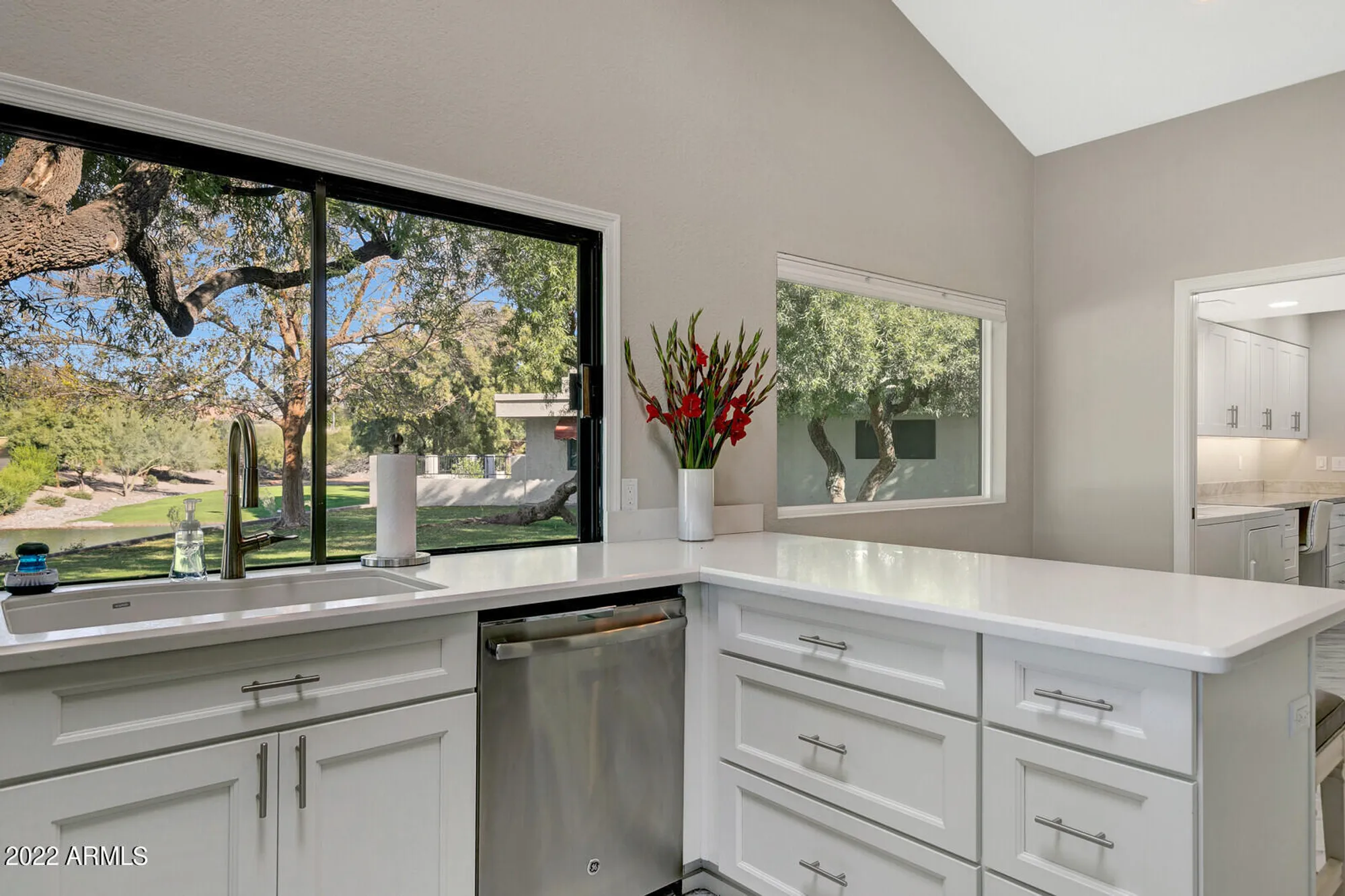 Property Slideshow image 10 of 64 | 10559 n 104th pl, Scottsdale, AZ, 85258