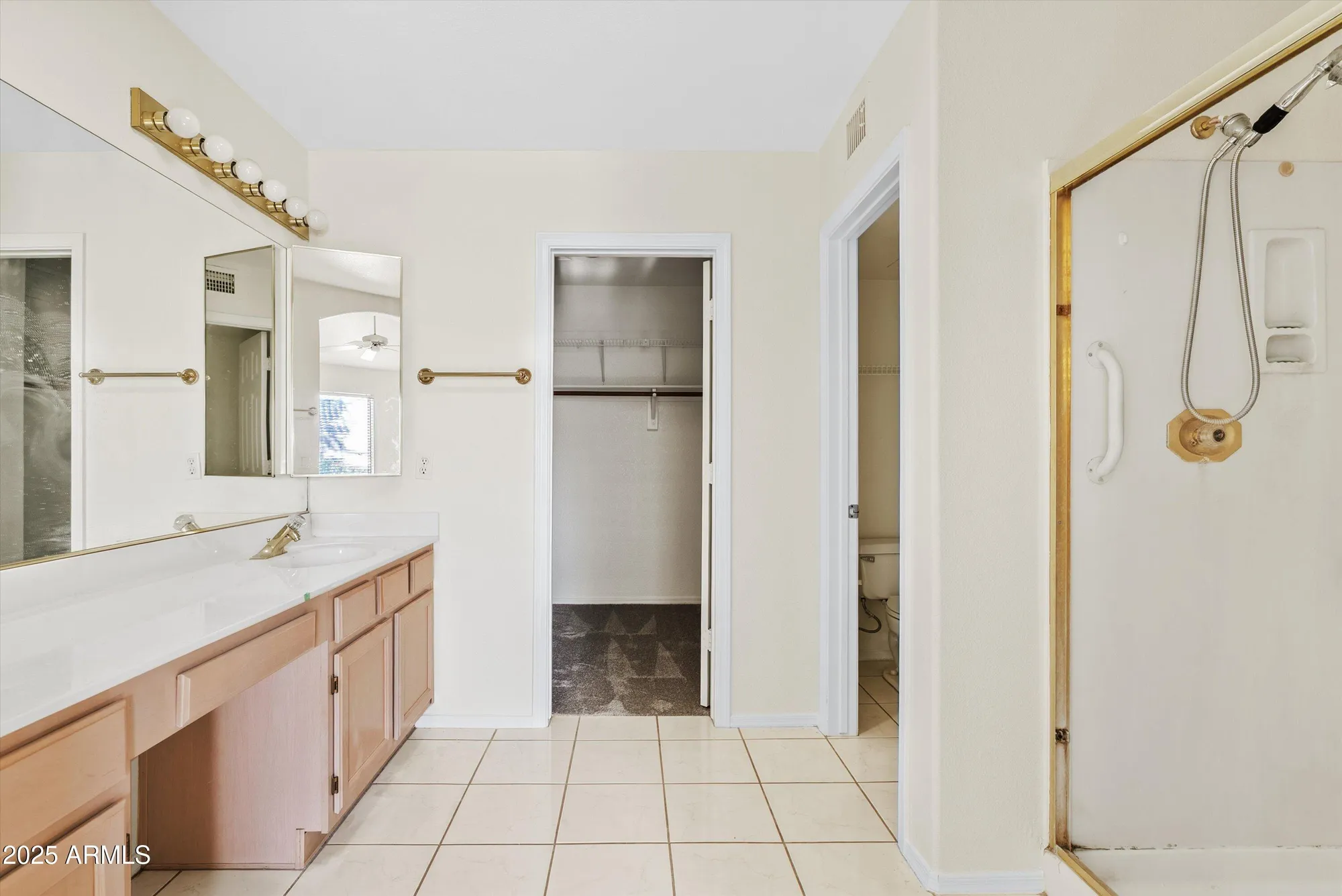 Property Slideshow image 6 of 10 | 9009 w marco polo rd, Peoria, AZ, 85382