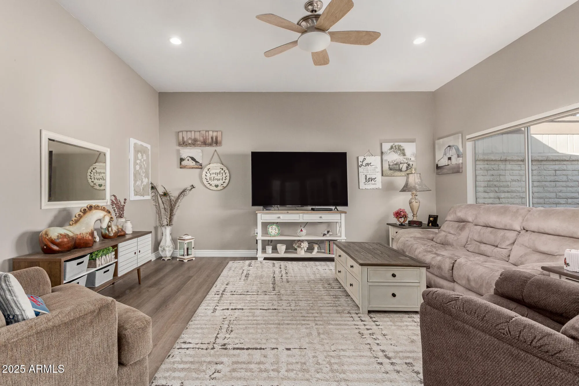 Property Slideshow image 2 of 19 | 13863 n 108th dr, Sun City, AZ, 85351