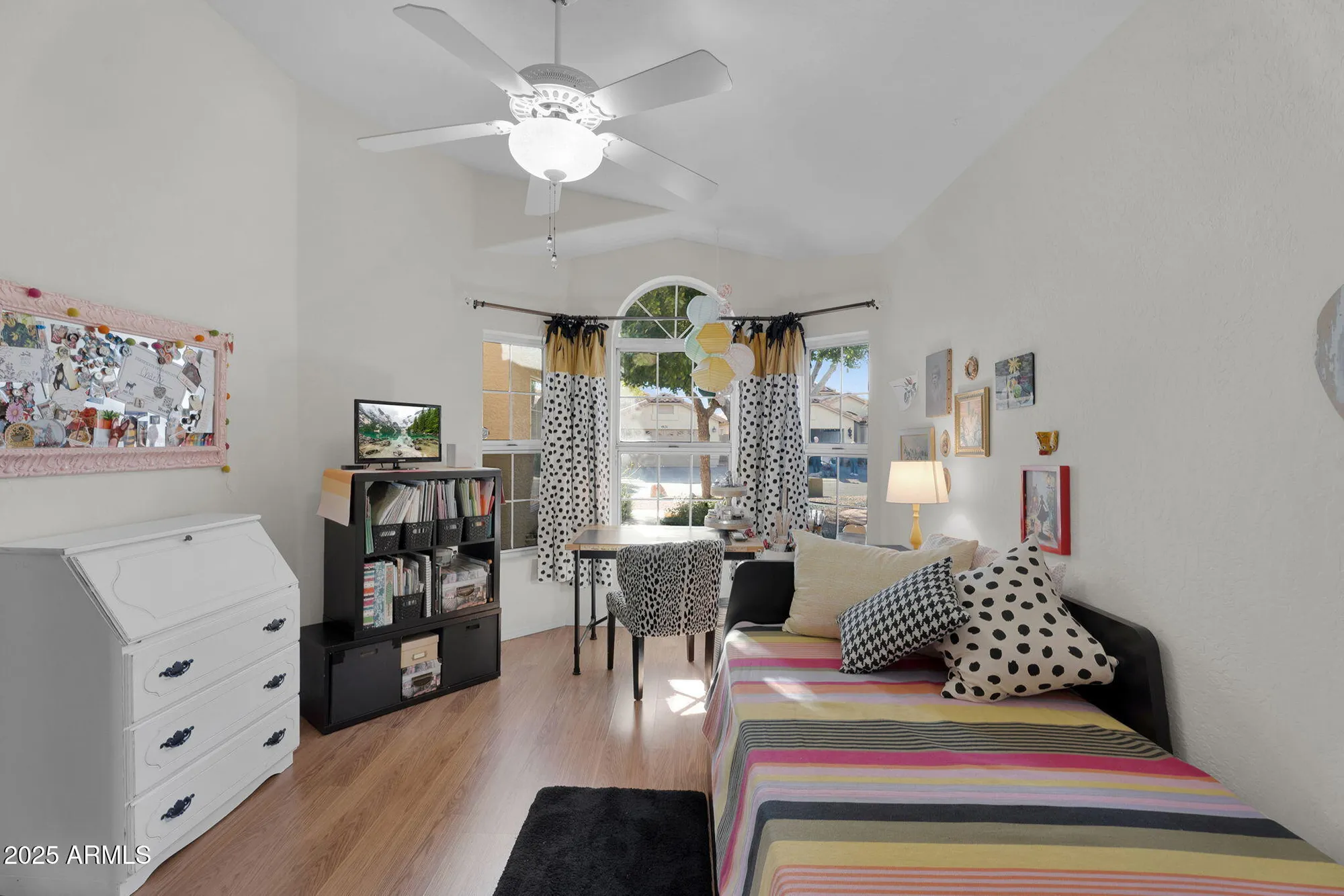 Property Slideshow image 22 of 35 | 4632 e shomi st, Phoenix, AZ, 85044