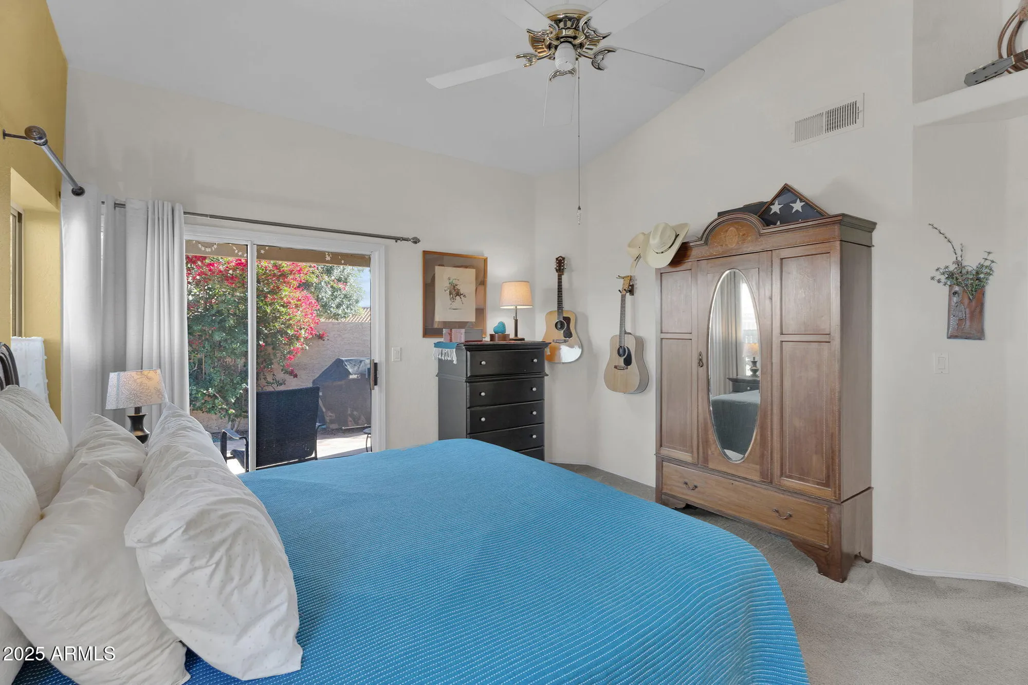 Property Slideshow image 15 of 35 | 4632 e shomi st, Phoenix, AZ, 85044