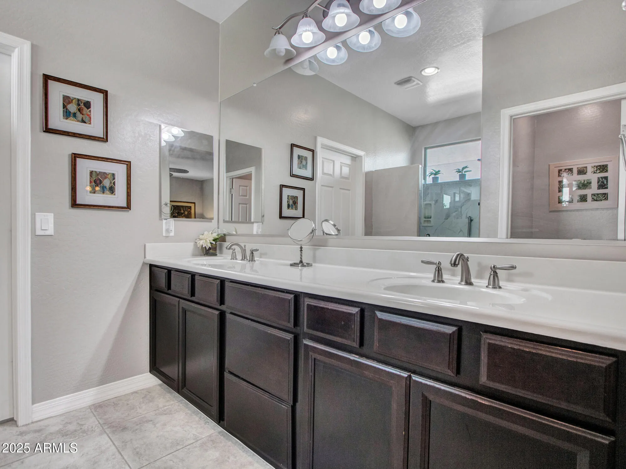 Property Slideshow image 29 of 35 | 22585 w moonlight path, Buckeye, AZ, 85326