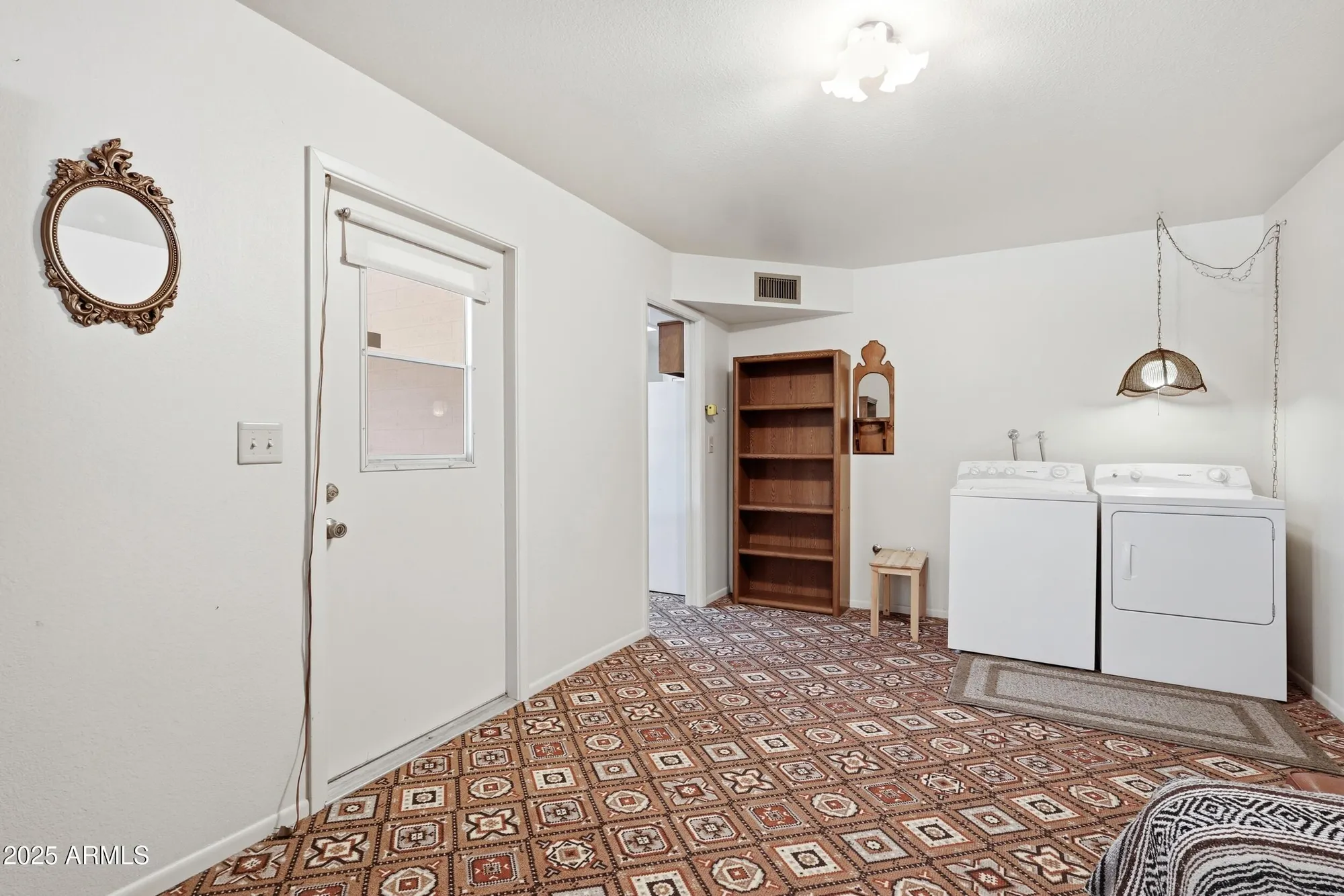 Property Slideshow image 10 of 29 | 4726 e carol ave, Mesa, AZ, 85206