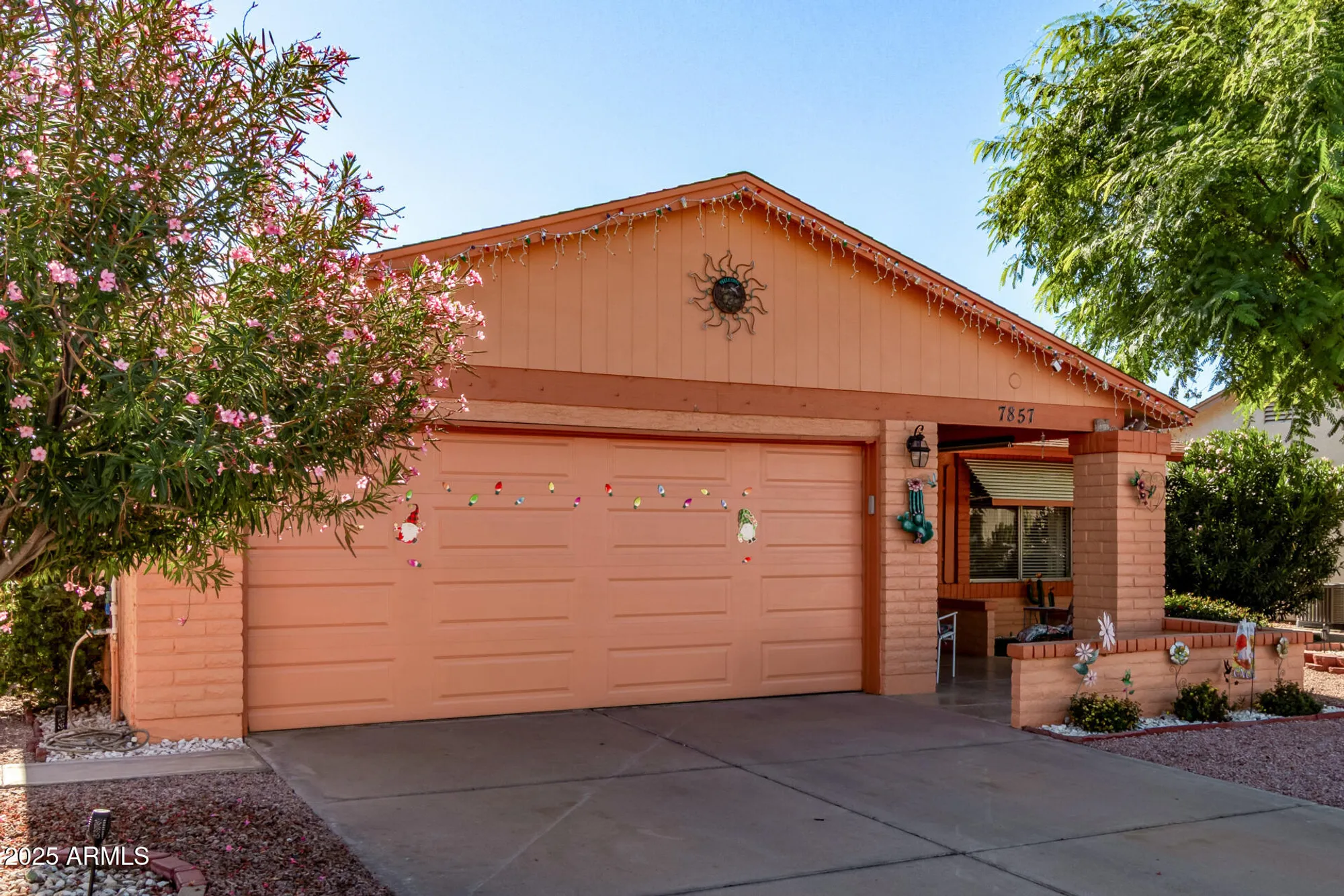 Property Slideshow image 30 of 34 | 7857 e fay ave, Mesa, AZ, 85208