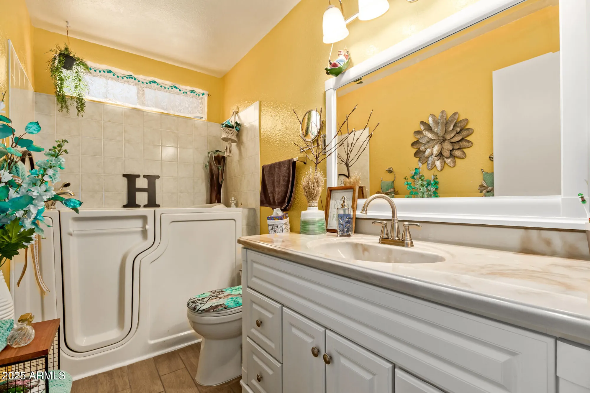 Property Slideshow image 15 of 34 | 7857 e fay ave, Mesa, AZ, 85208