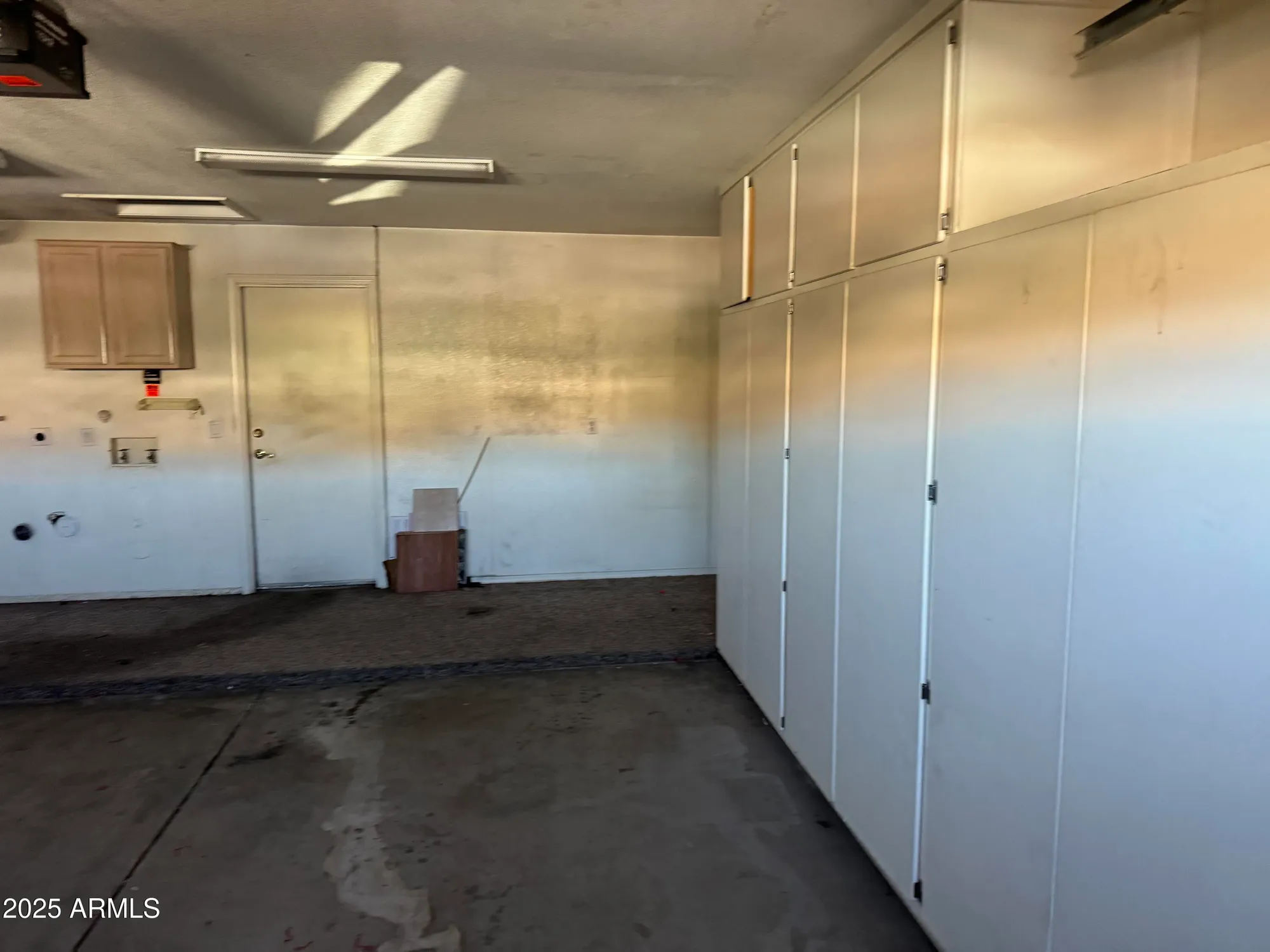 Property Slideshow image 11 of 24 | 18850 n 89th ln, Peoria, AZ, 85382