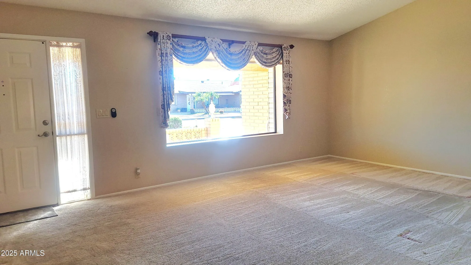 Property Slideshow image 4 of 20 | 8346 e milagro ave, Mesa, AZ, 85209