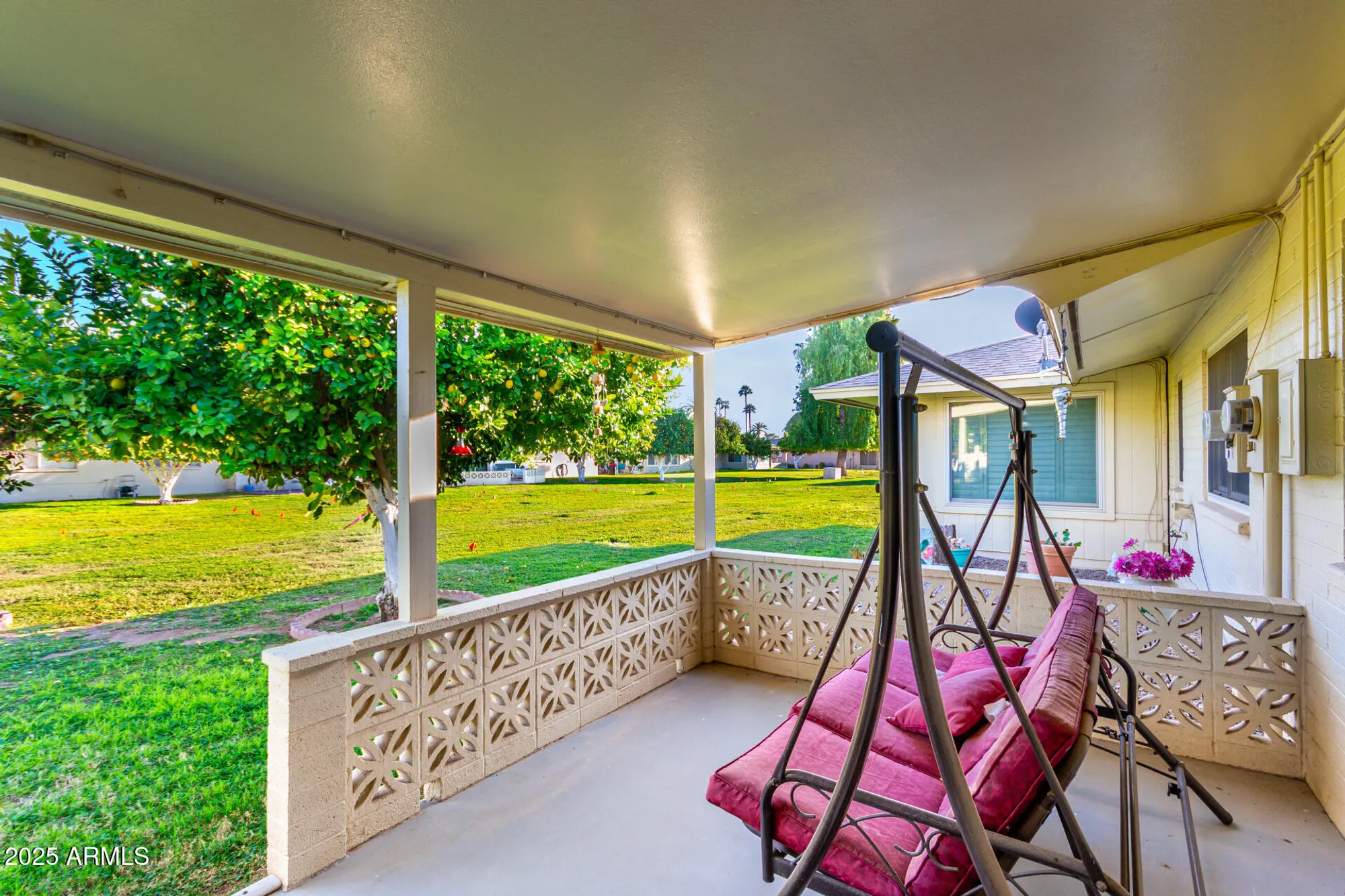 Property Slideshow image 11 of 28 | 10504 w roundelay cir, Sun City, AZ, 85351