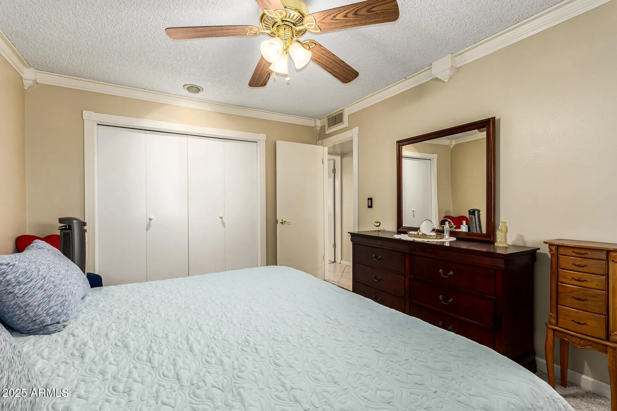 Property Slideshow image 18 of 28 | 10504 w roundelay cir, Sun City, AZ, 85351