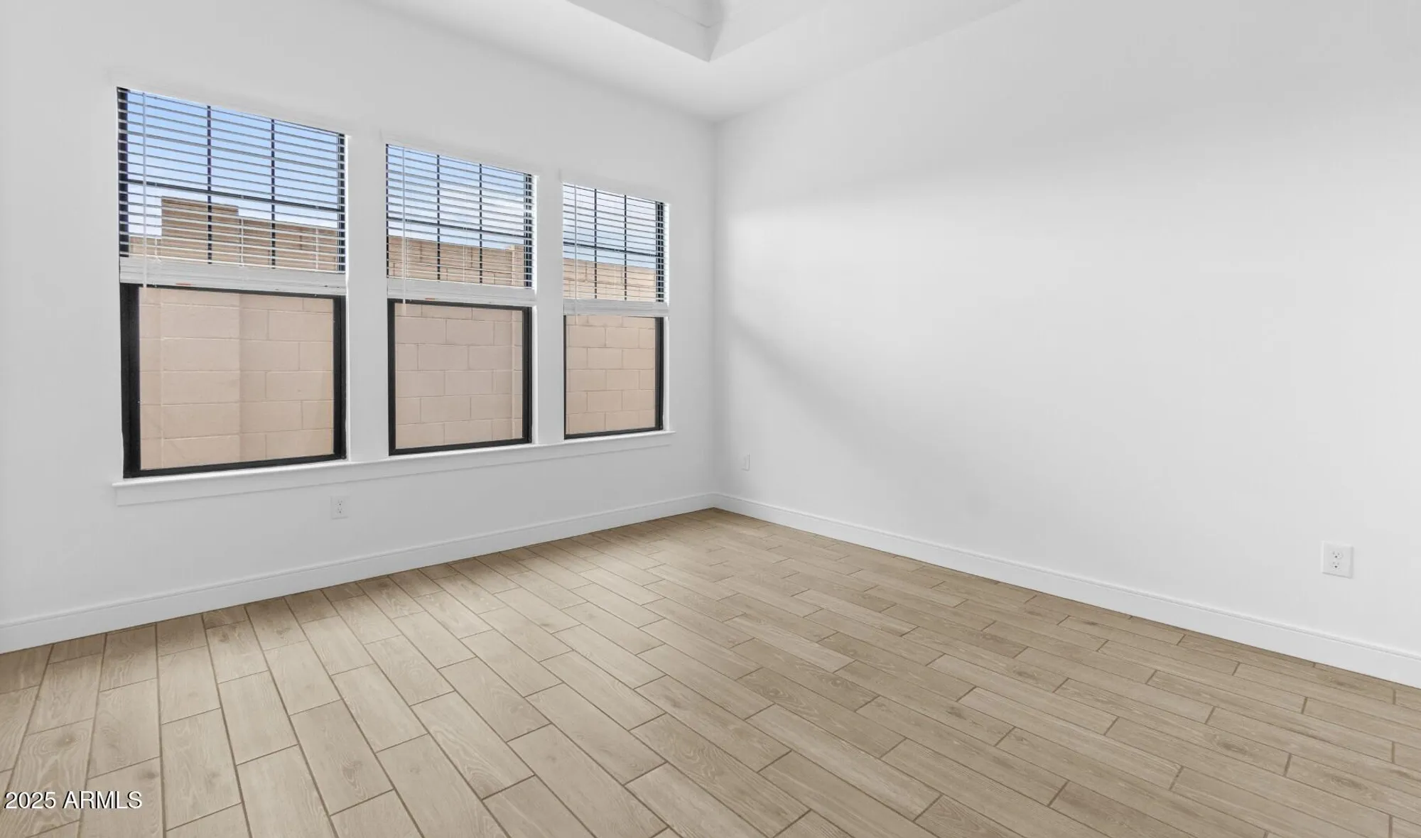 Property Slideshow image 20 of 49 | 4412 n 203rd dr, Buckeye, AZ, 85396