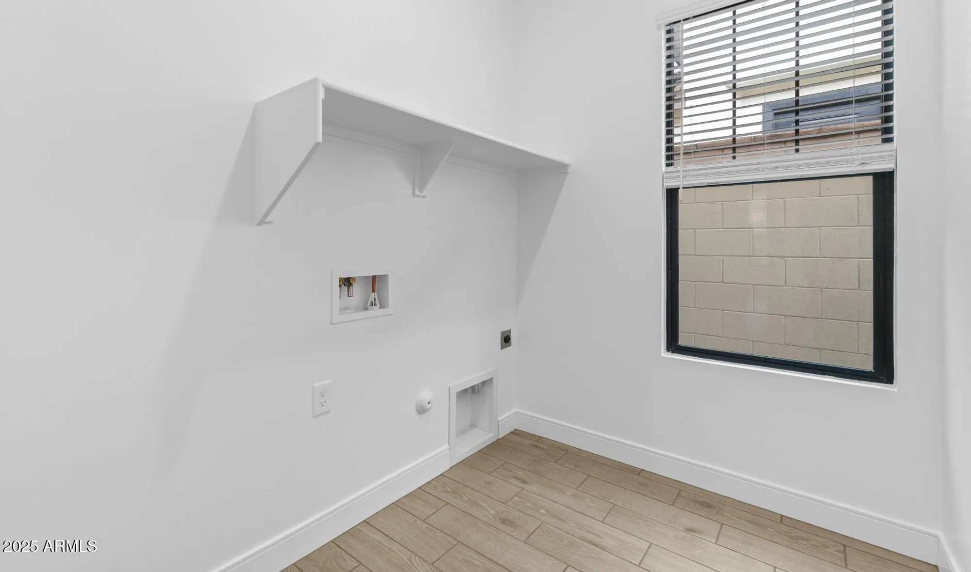 Property Slideshow image 23 of 49 | 4412 n 203rd dr, Buckeye, AZ, 85396