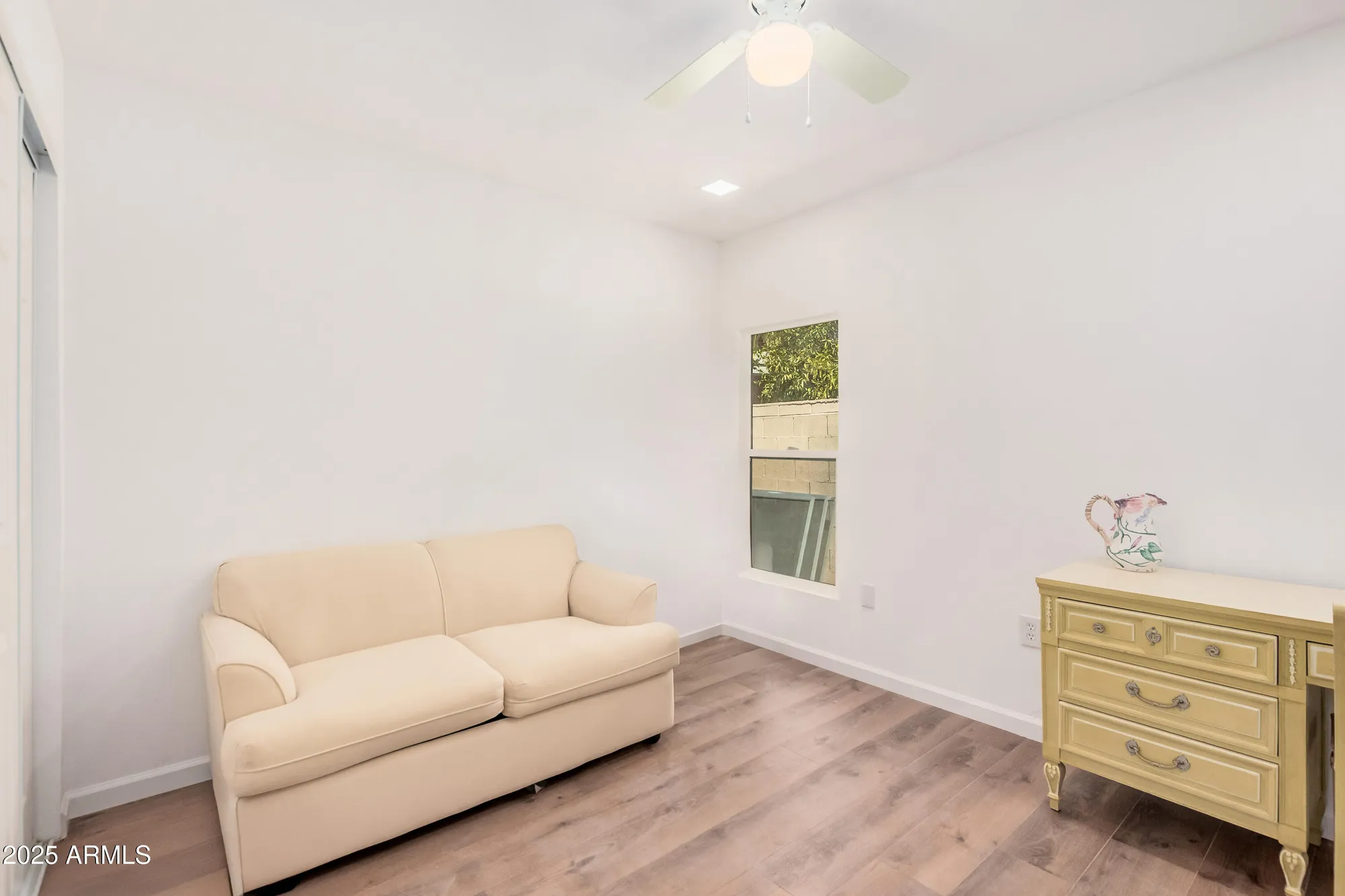 Property Slideshow image 14 of 20 | 15825 n 110th ave, Sun City, AZ, 85351