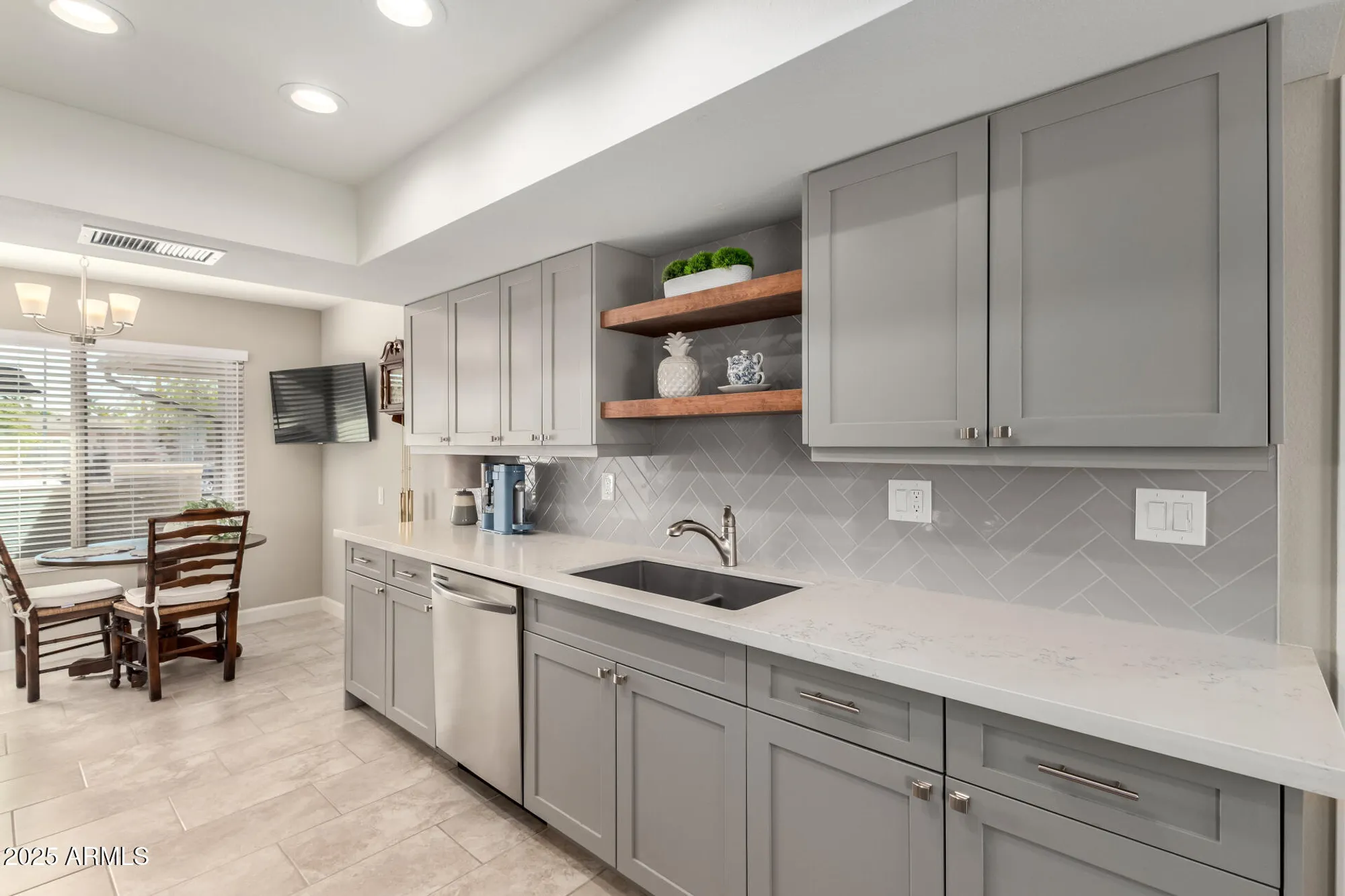 Property Slideshow image 11 of 32 | 9608 w shiprock dr, Sun City, AZ, 85351