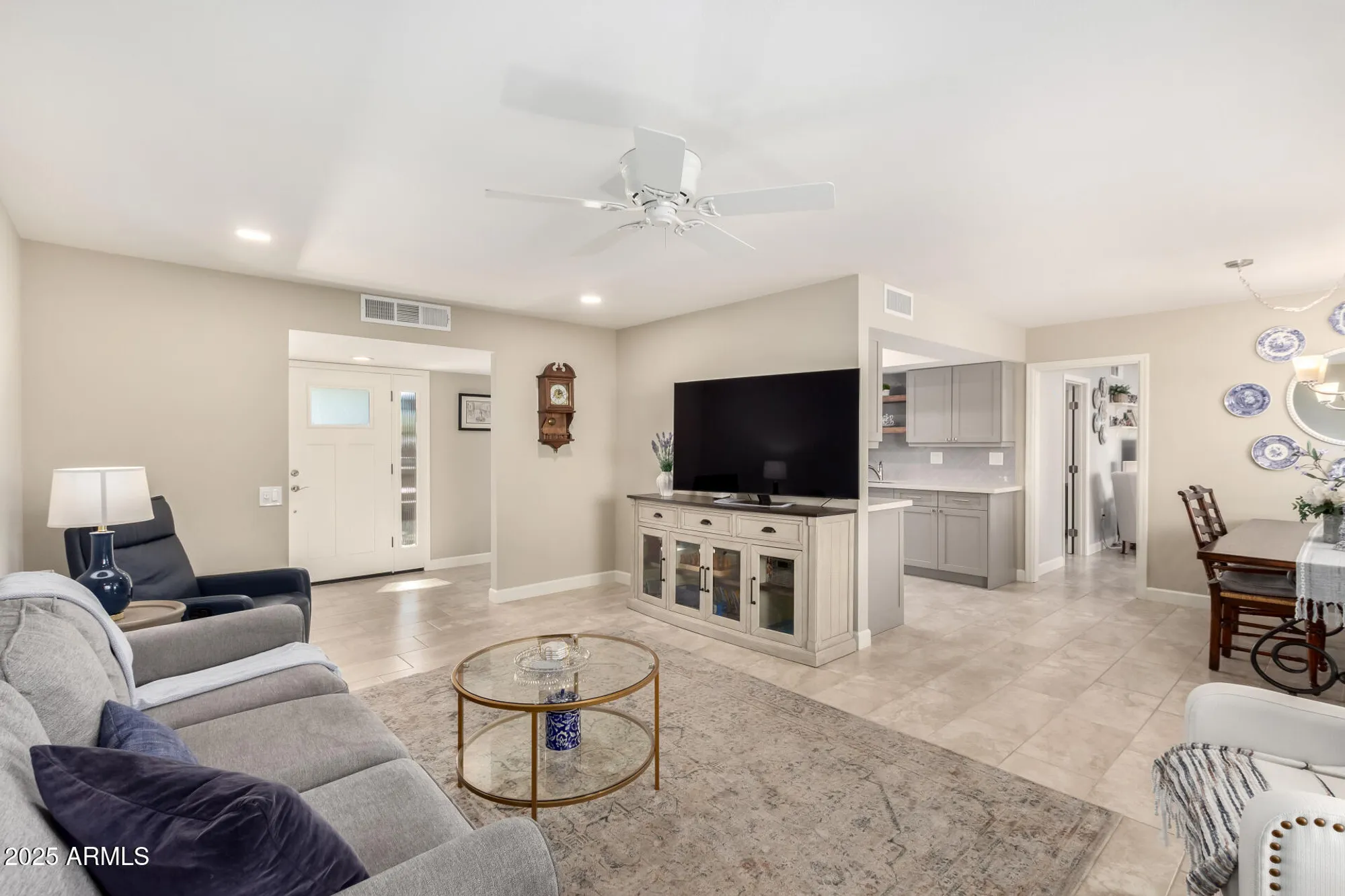 Property Slideshow image 4 of 32 | 9608 w shiprock dr, Sun City, AZ, 85351