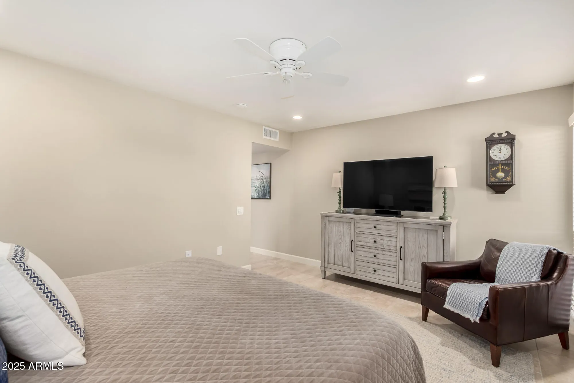 Property Slideshow image 17 of 32 | 9608 w shiprock dr, Sun City, AZ, 85351