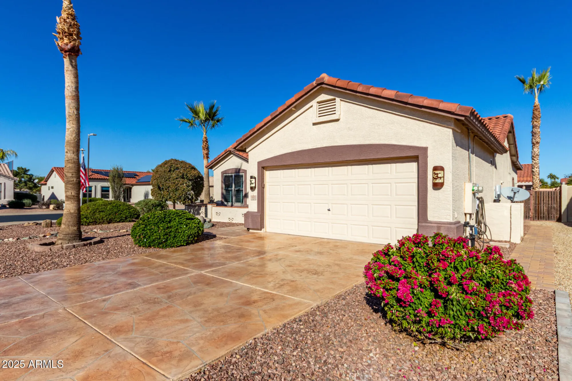 Property Slideshow image 29 of 44 | 1410 e county down dr, Chandler, AZ, 85249