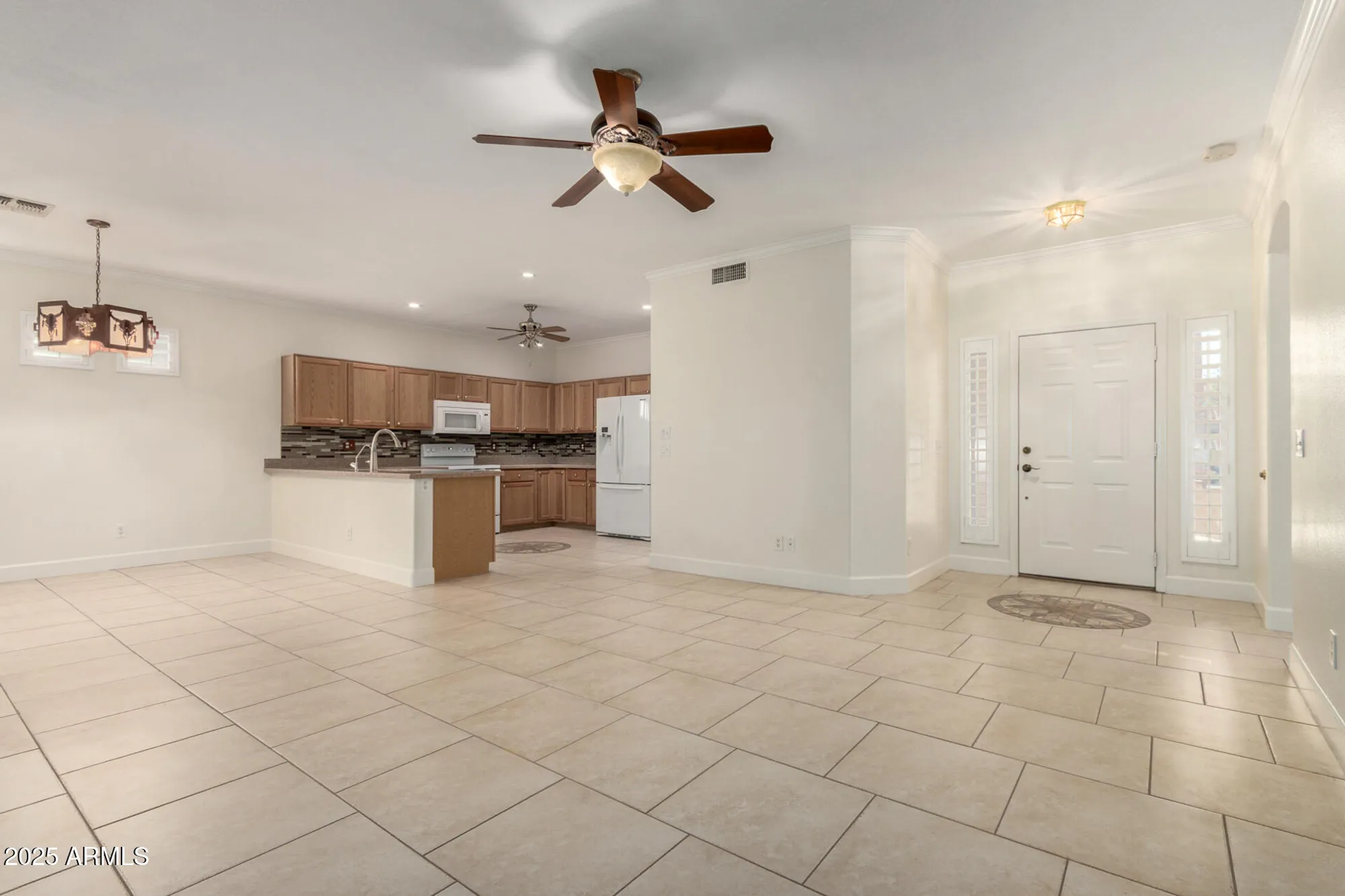 Property Slideshow image 5 of 44 | 1410 e county down dr, Chandler, AZ, 85249