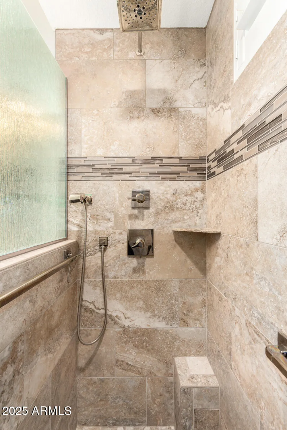 Property Slideshow image 15 of 44 | 1410 e county down dr, Chandler, AZ, 85249