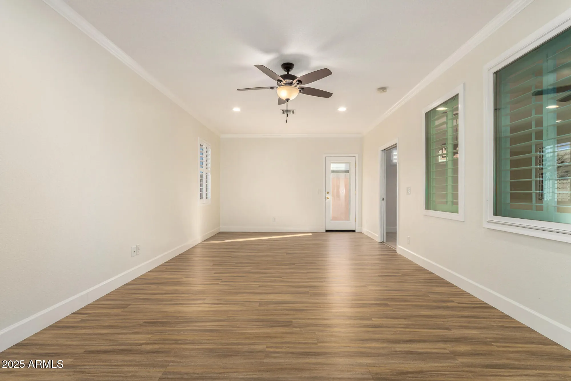 Property Slideshow image 22 of 44 | 1410 e county down dr, Chandler, AZ, 85249