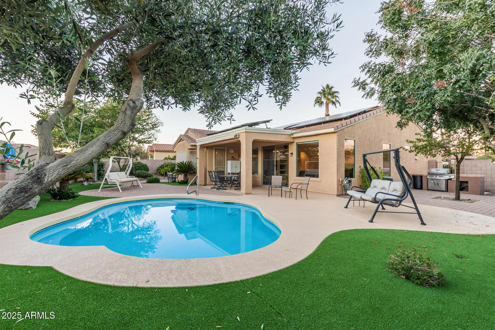 Property Slideshow image 28 of 34 | 16355 w desert lily dr, Surprise, AZ, 85387