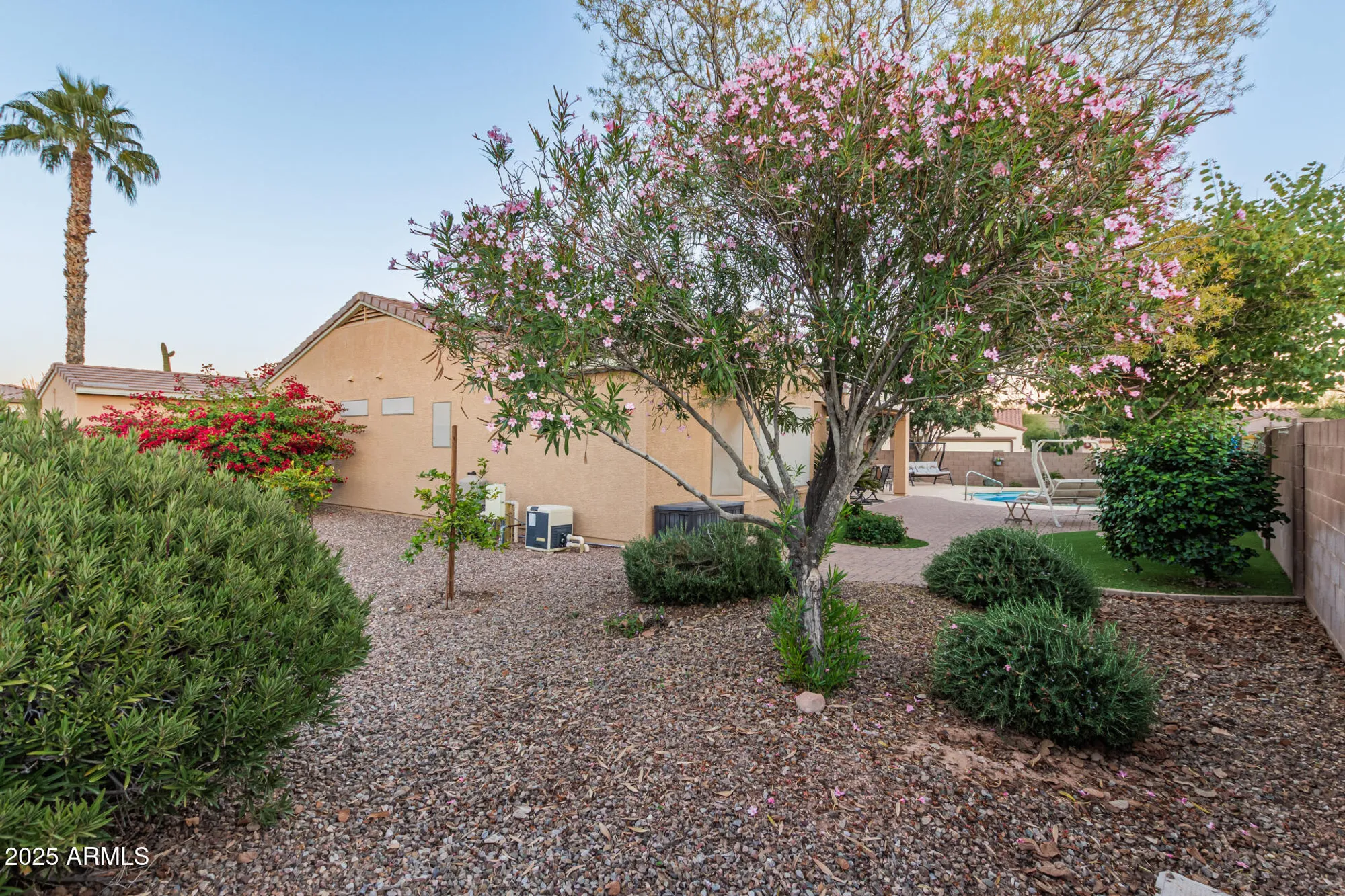 Property Slideshow image 31 of 34 | 16355 w desert lily dr, Surprise, AZ, 85387
