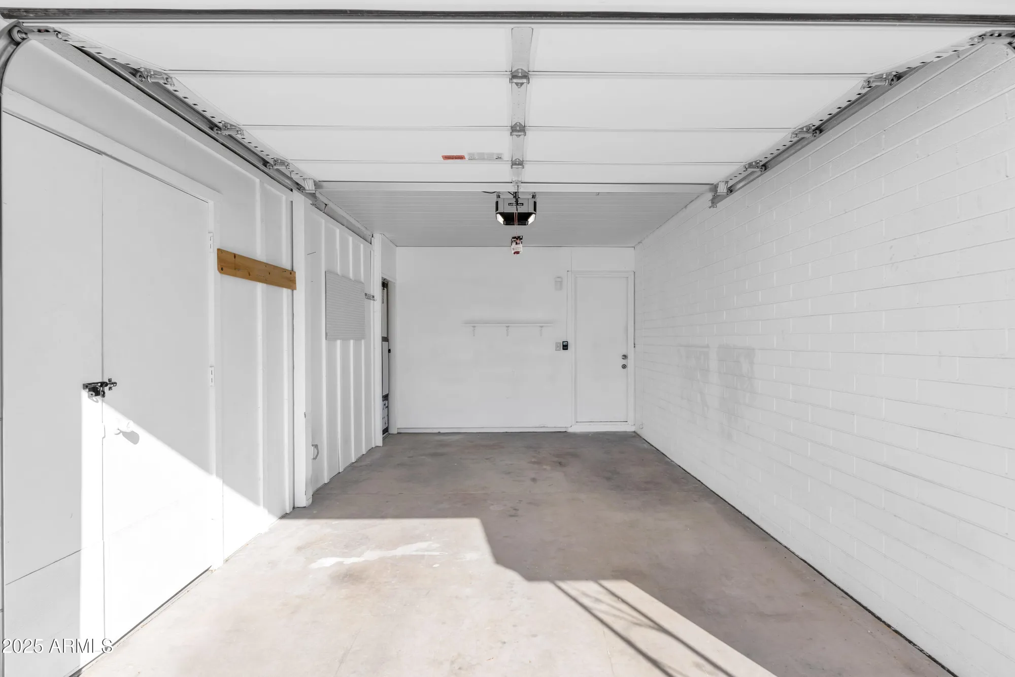 Property Slideshow image 25 of 33 | 10126 w desert hills dr, Sun City, AZ, 85351