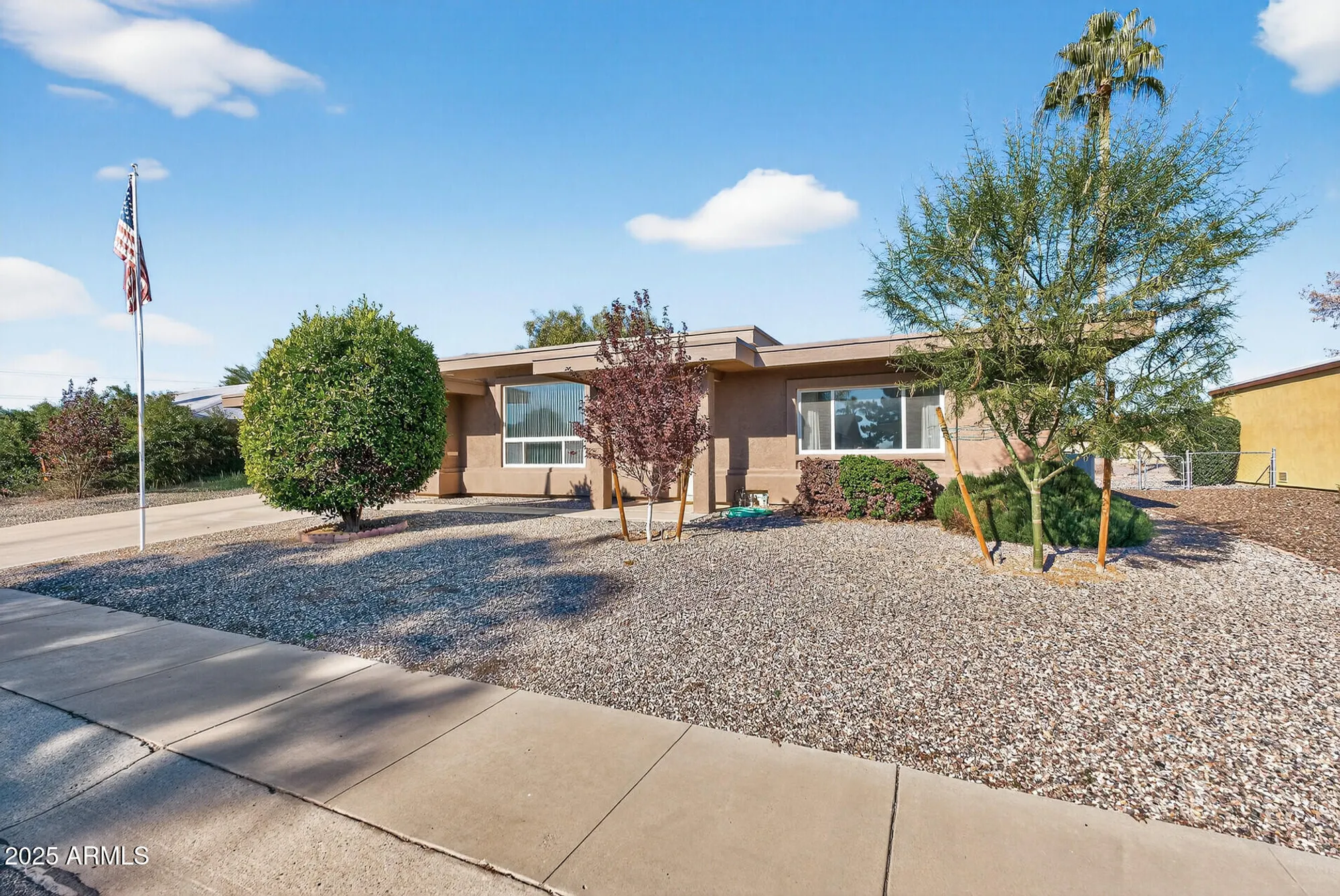 Property Slideshow image 2 of 41 | 11034 w crestbrook dr, Sun City, AZ, 85351