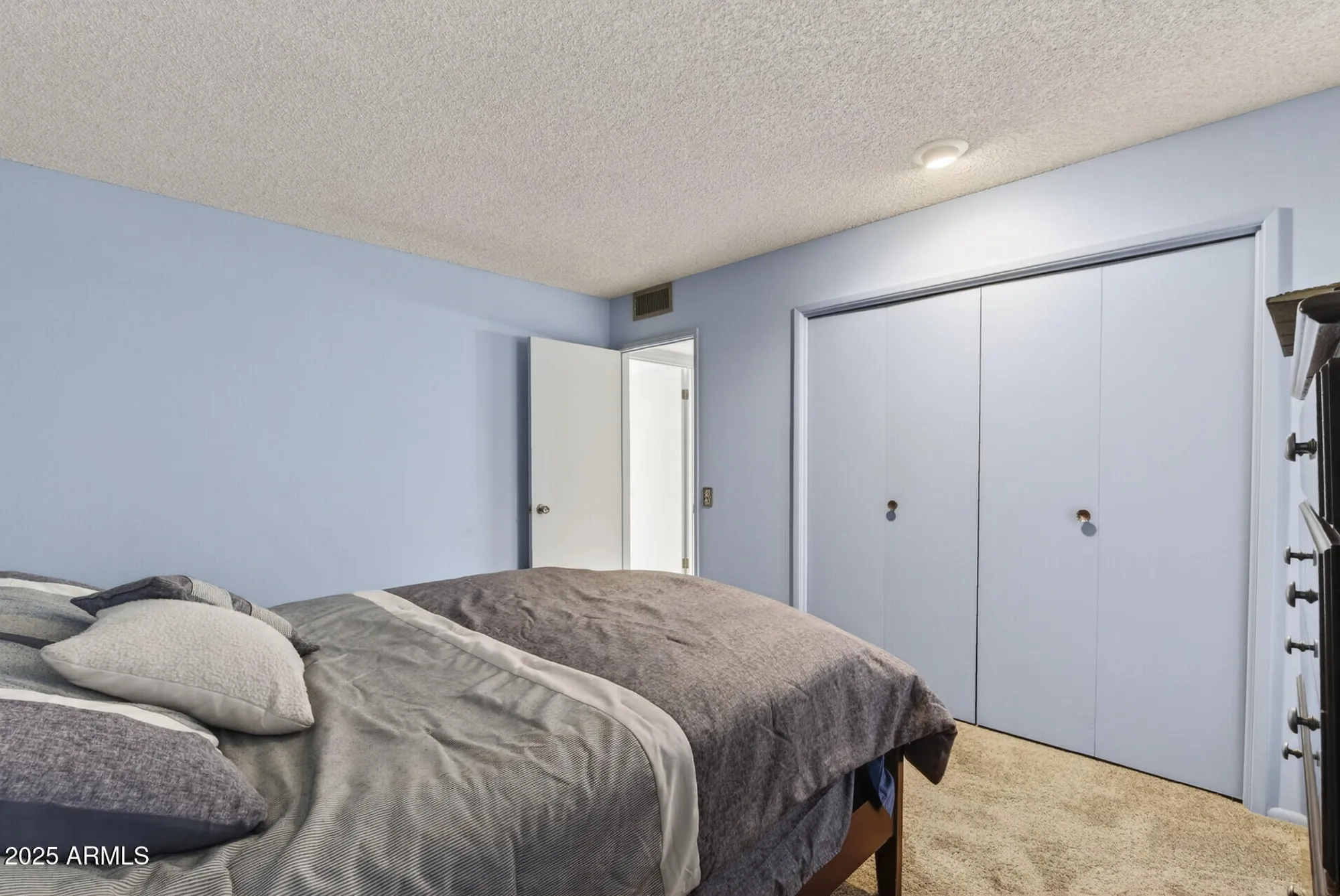 Property Slideshow image 31 of 41 | 11034 w crestbrook dr, Sun City, AZ, 85351