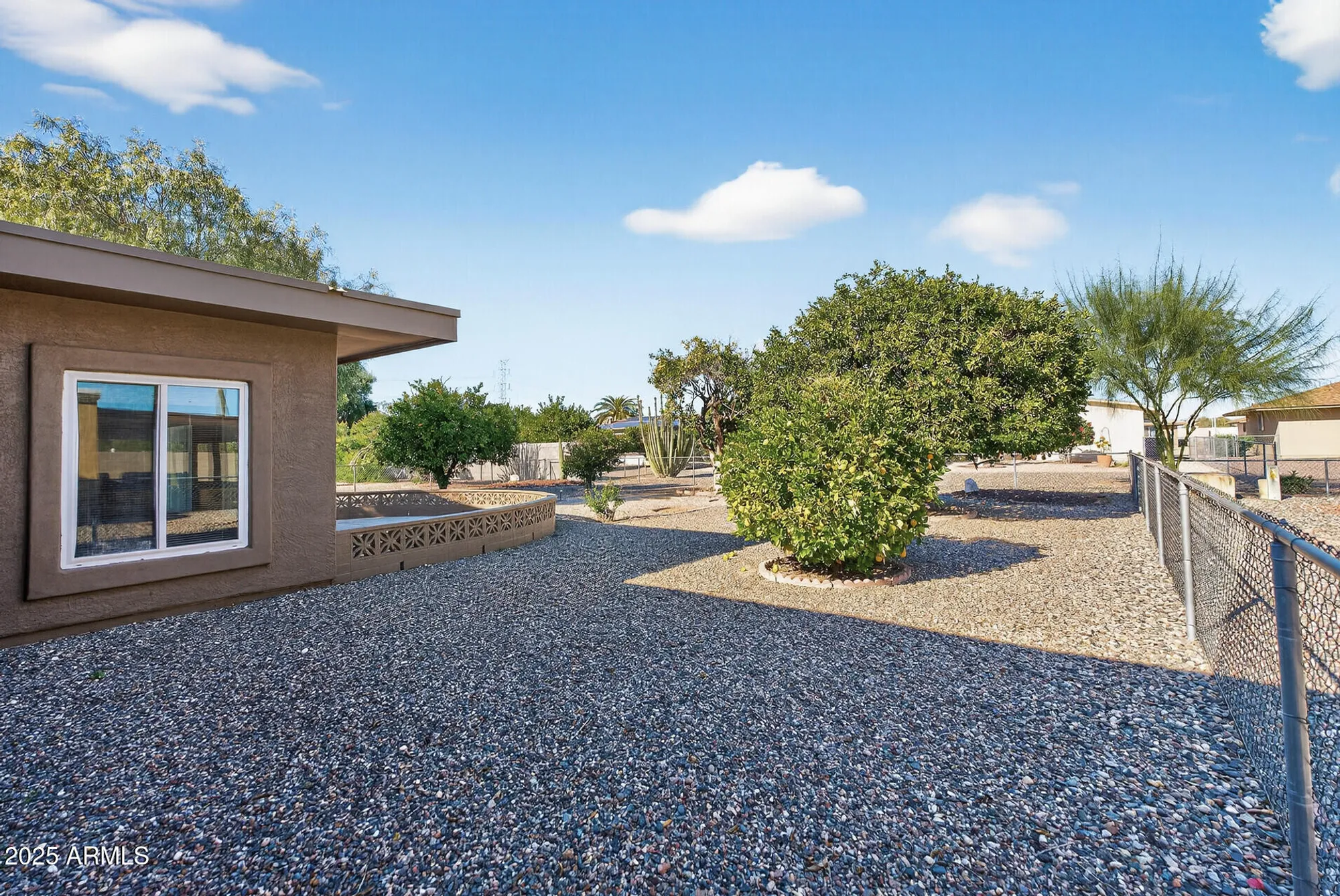 Property Slideshow image 33 of 41 | 11034 w crestbrook dr, Sun City, AZ, 85351