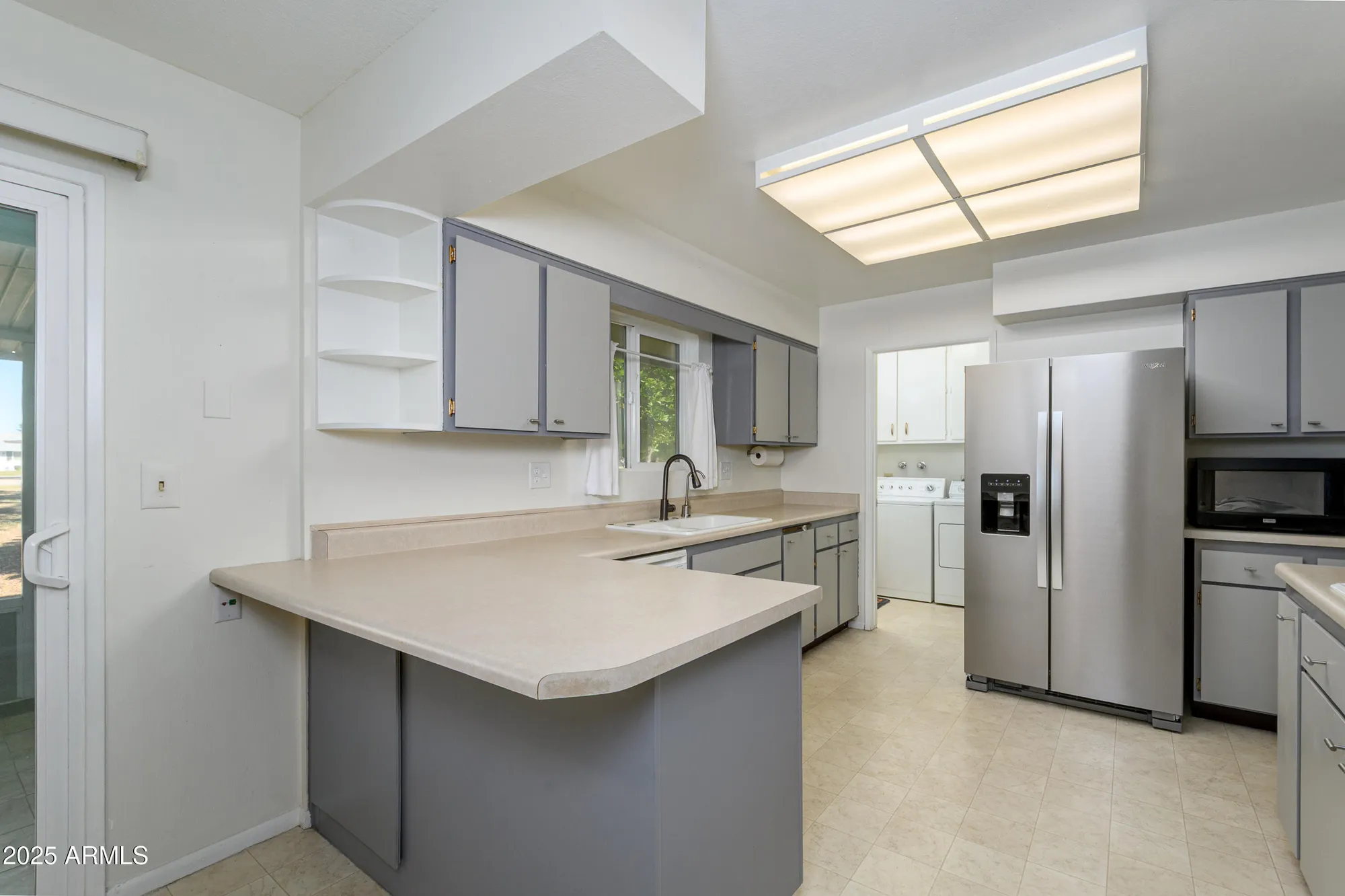 Property Slideshow image 9 of 30 | 9906 w spruce dr, Sun City, AZ, 85351