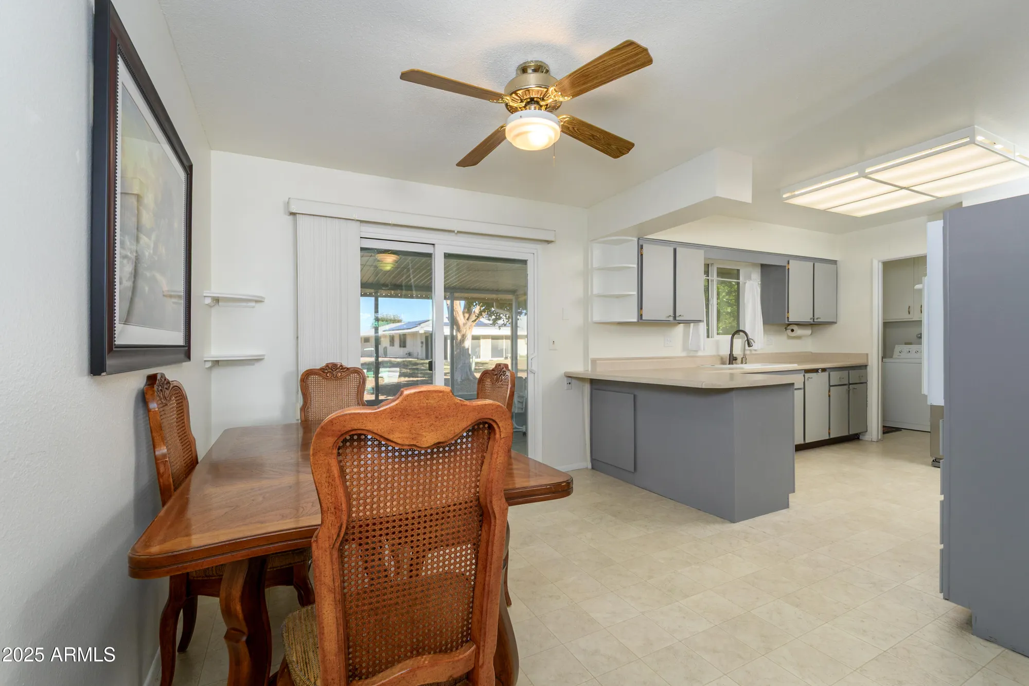 Property Slideshow image 8 of 30 | 9906 w spruce dr, Sun City, AZ, 85351