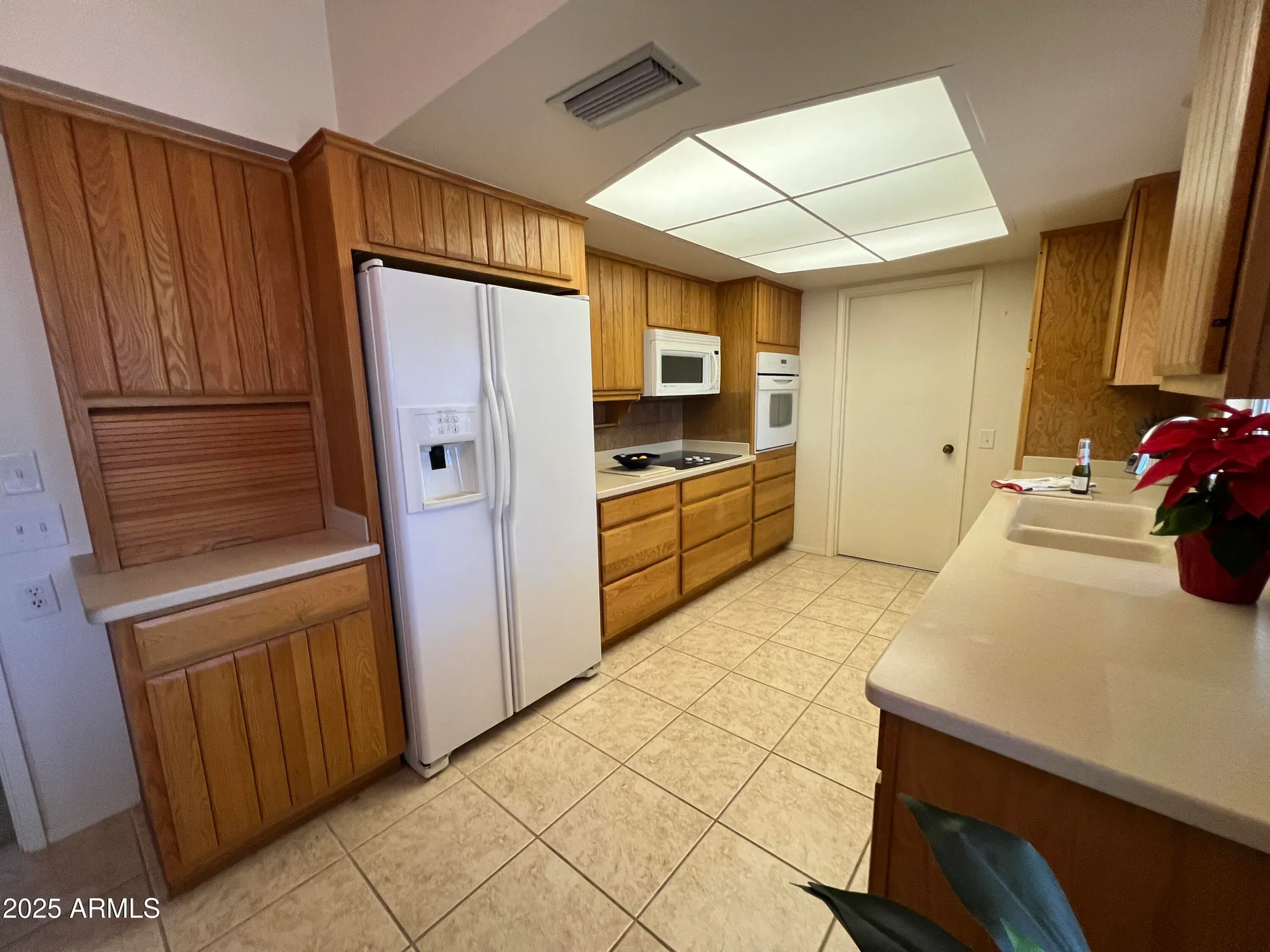 Property Slideshow image 12 of 23 | 10718 w sequoia dr, Sun City, AZ, 85373