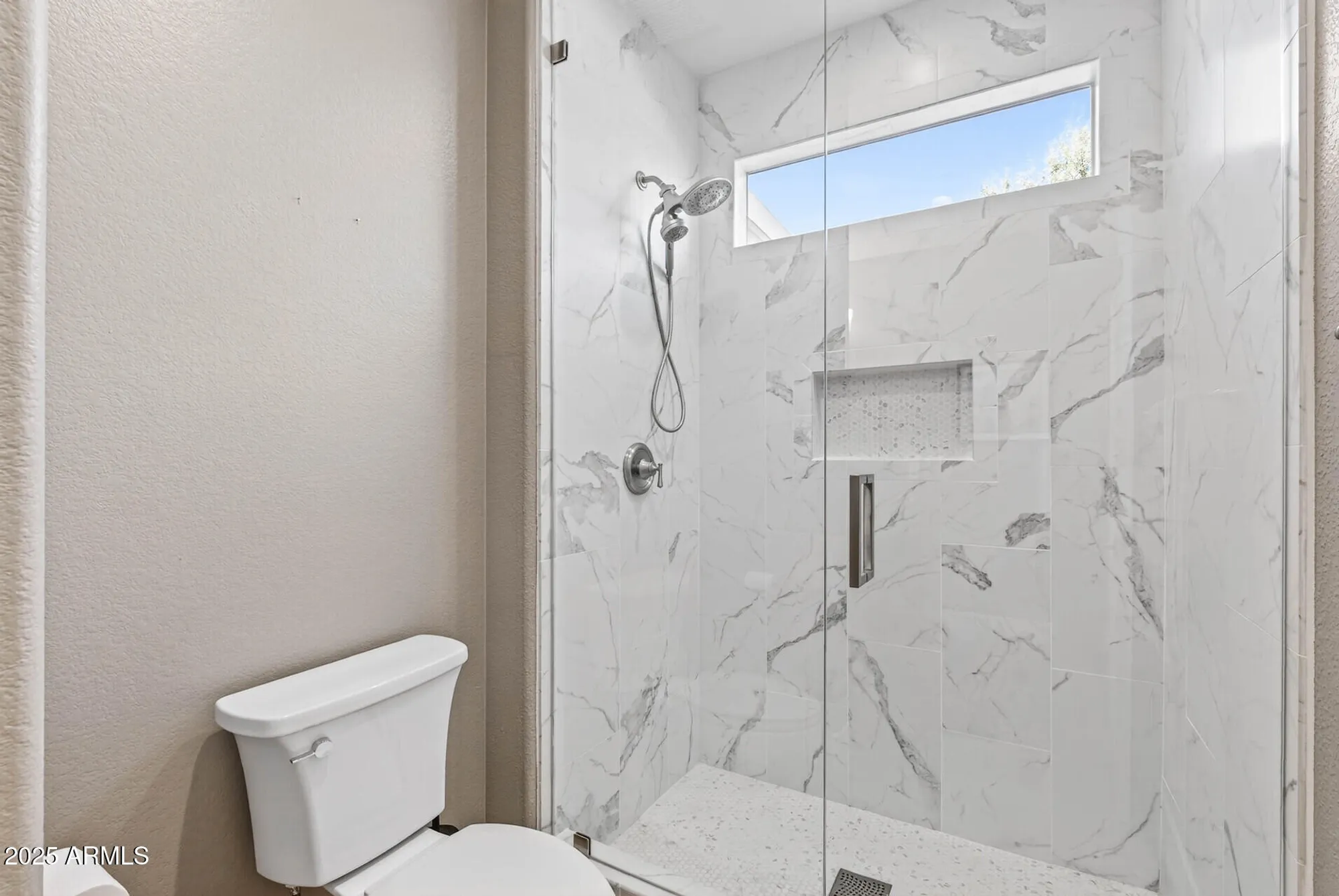 Property Slideshow image 11 of 46 | 16038 w autumn sage dr, Surprise, AZ, 85374