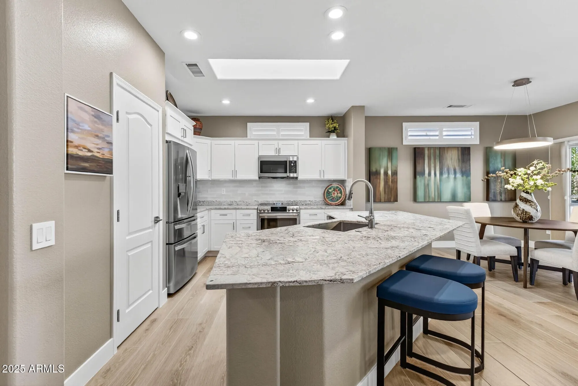 Property Slideshow image 7 of 46 | 16038 w autumn sage dr, Surprise, AZ, 85374