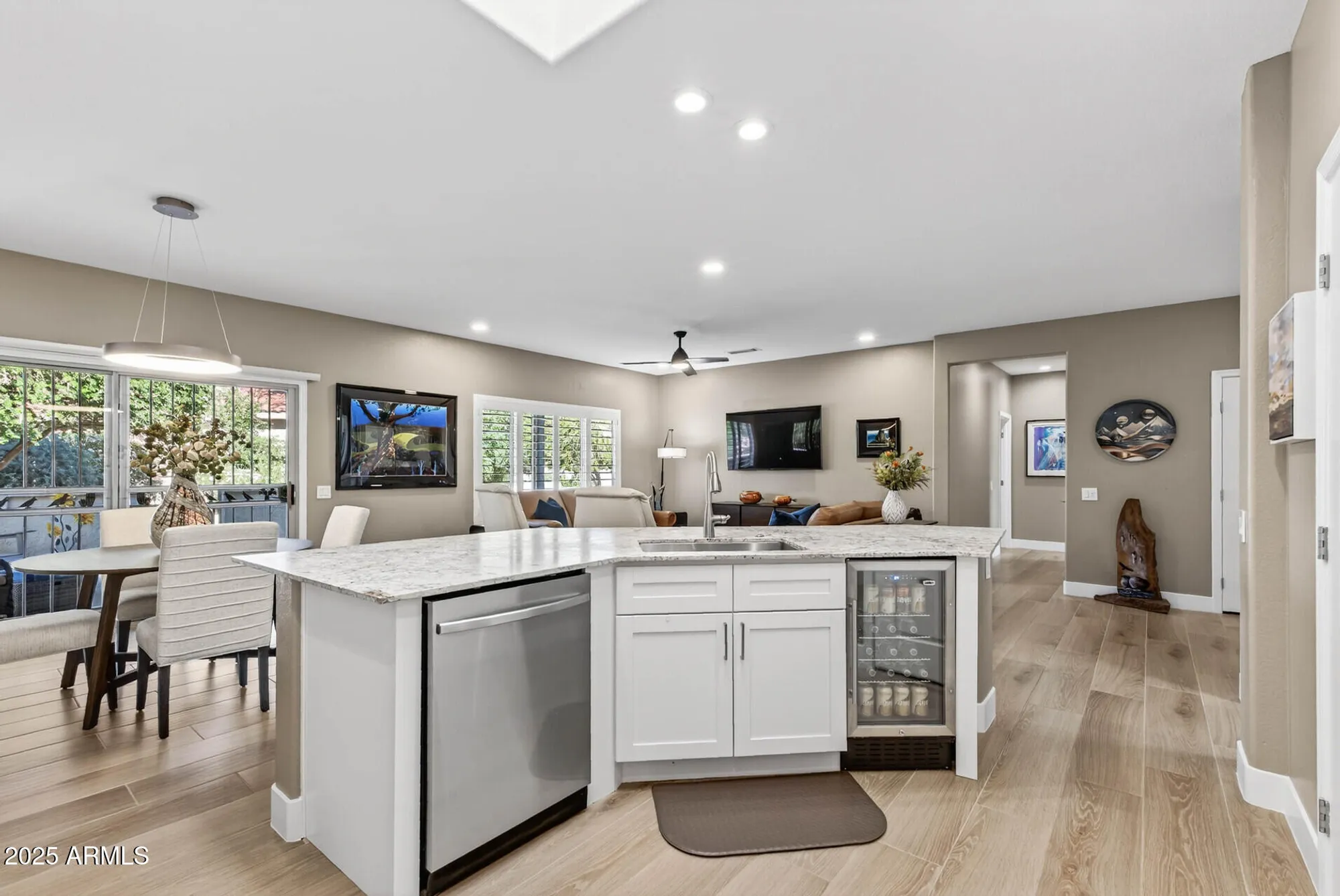 Property Slideshow image 8 of 46 | 16038 w autumn sage dr, Surprise, AZ, 85374