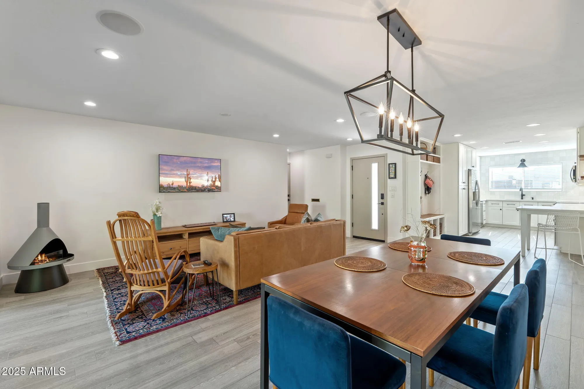 Property Slideshow image 12 of 61 | 7602 e northland dr, Scottsdale, AZ, 85251