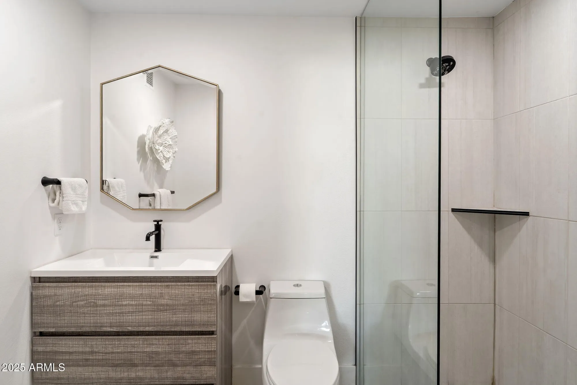 Property Slideshow image 26 of 61 | 7602 e northland dr, Scottsdale, AZ, 85251