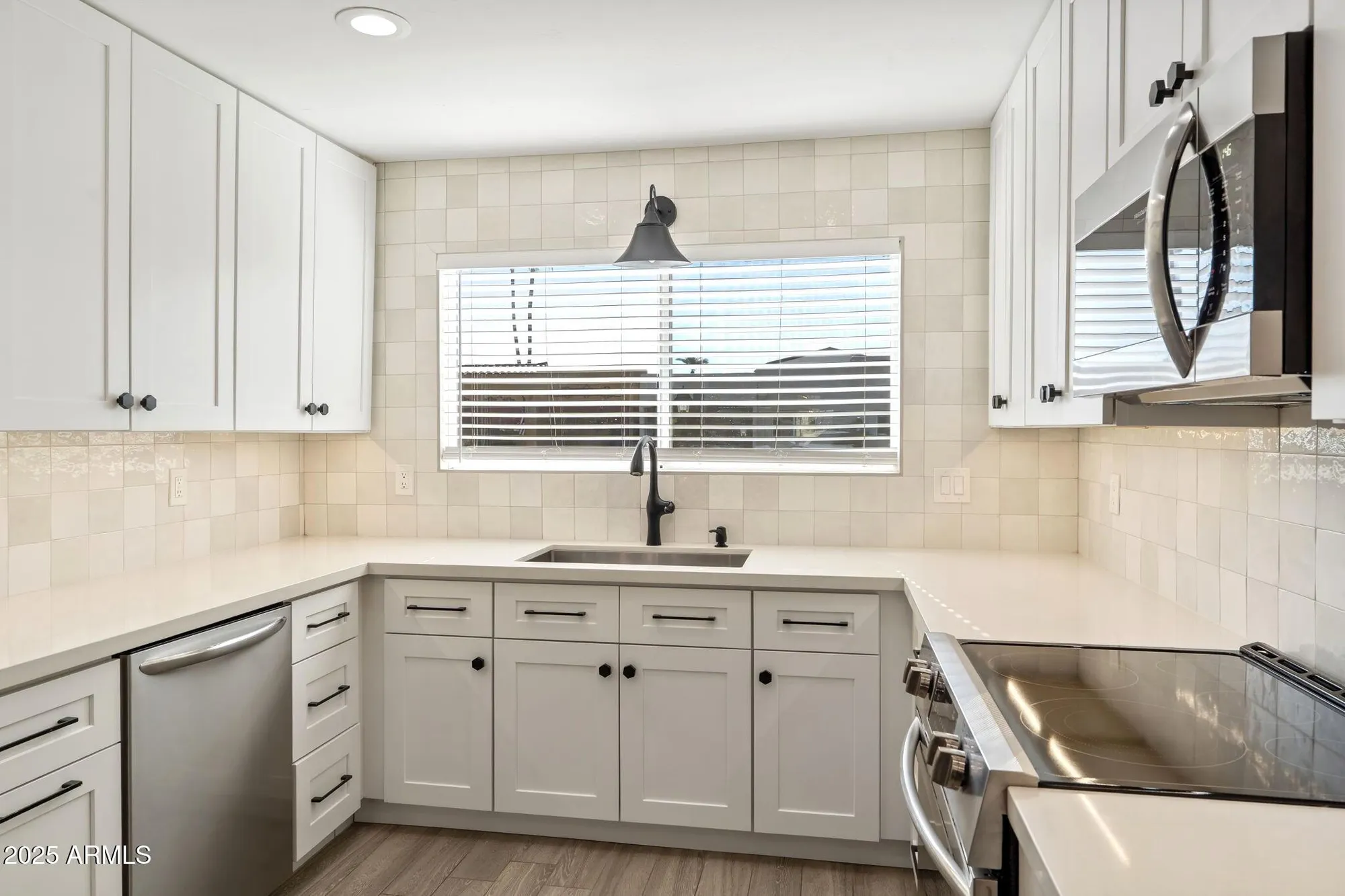 Property Slideshow image 7 of 61 | 7602 e northland dr, Scottsdale, AZ, 85251