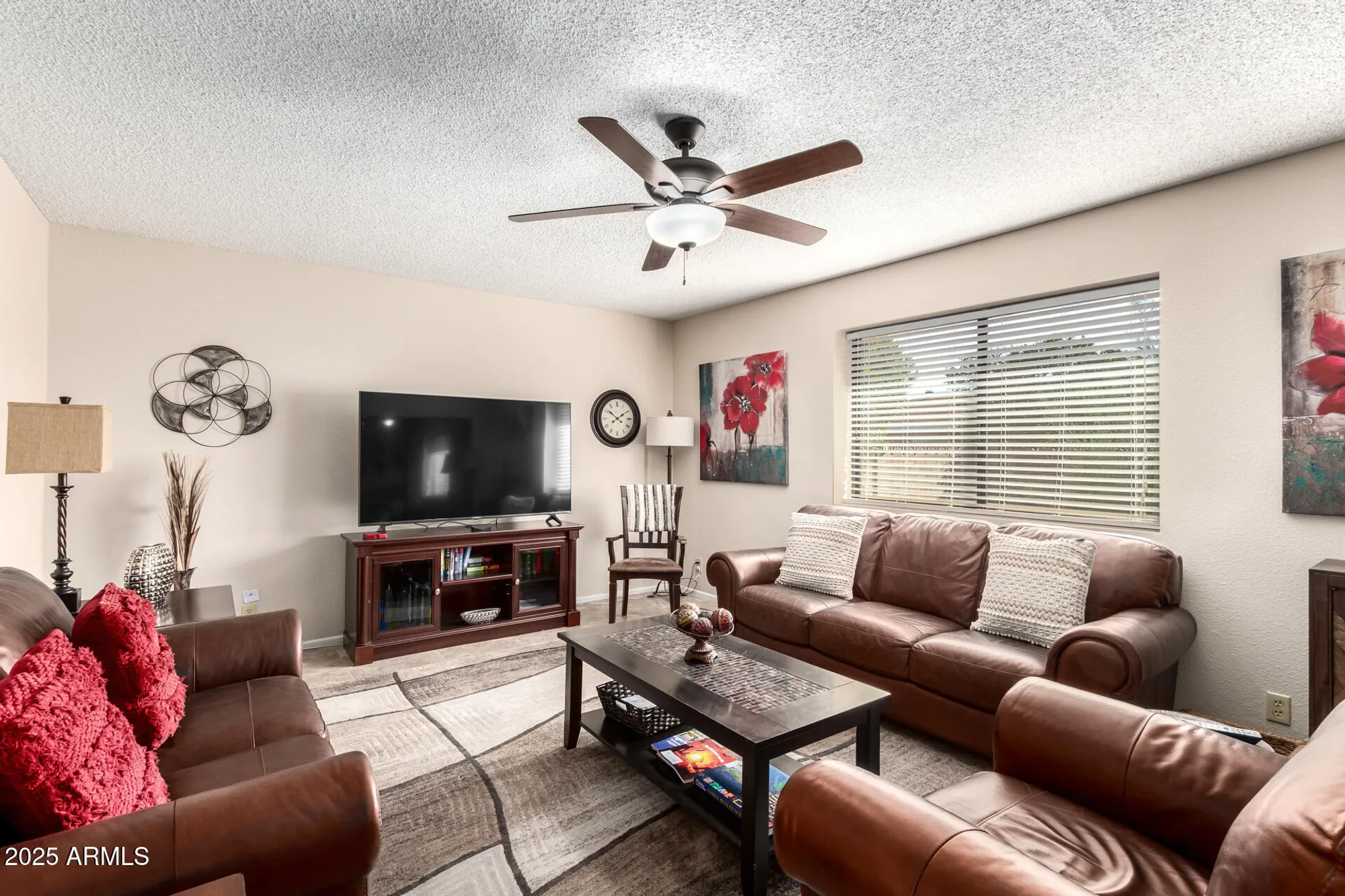 Property Slideshow image 9 of 41 | 8265 e lakeview ave, Mesa, AZ, 85209