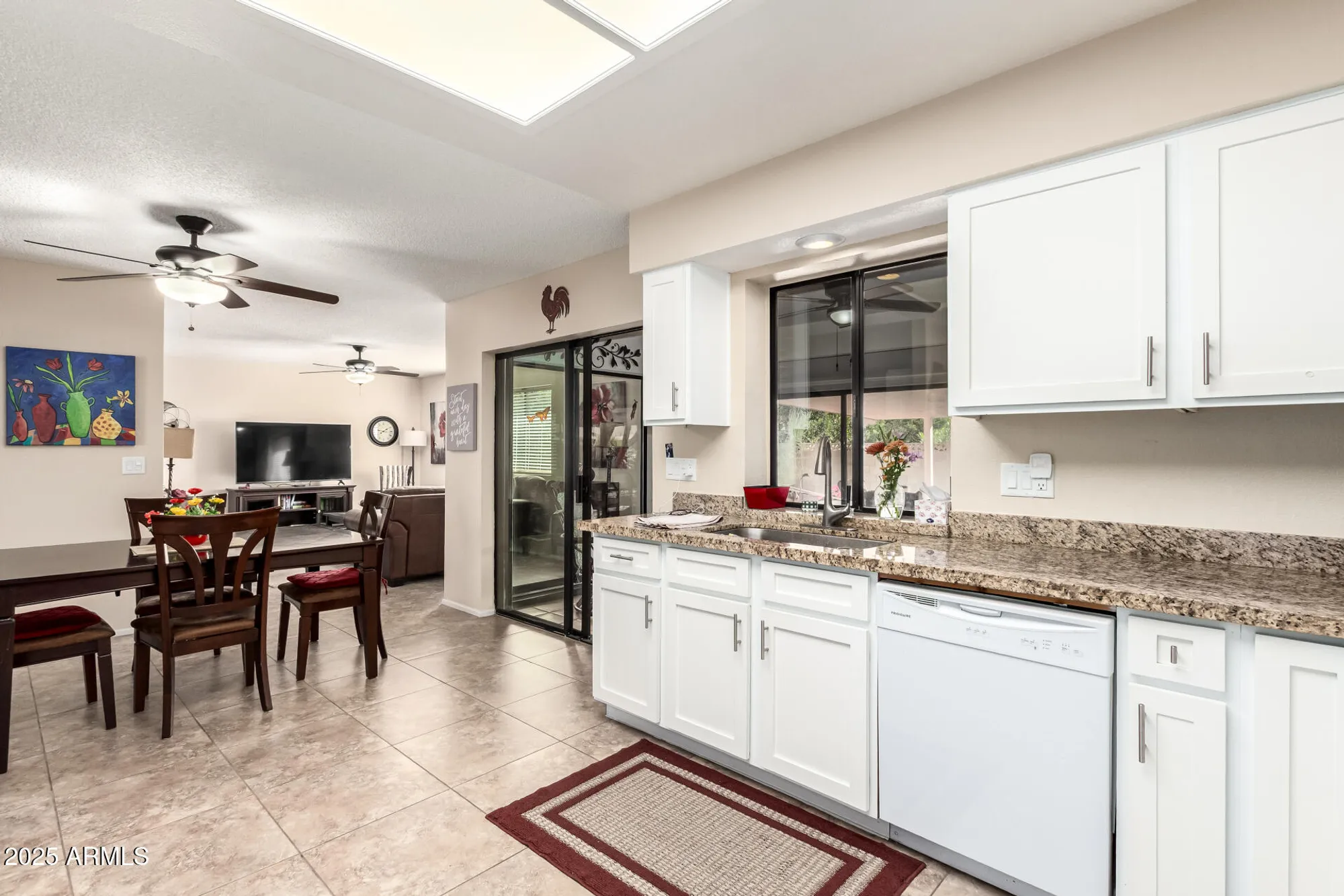 Property Slideshow image 14 of 41 | 8265 e lakeview ave, Mesa, AZ, 85209