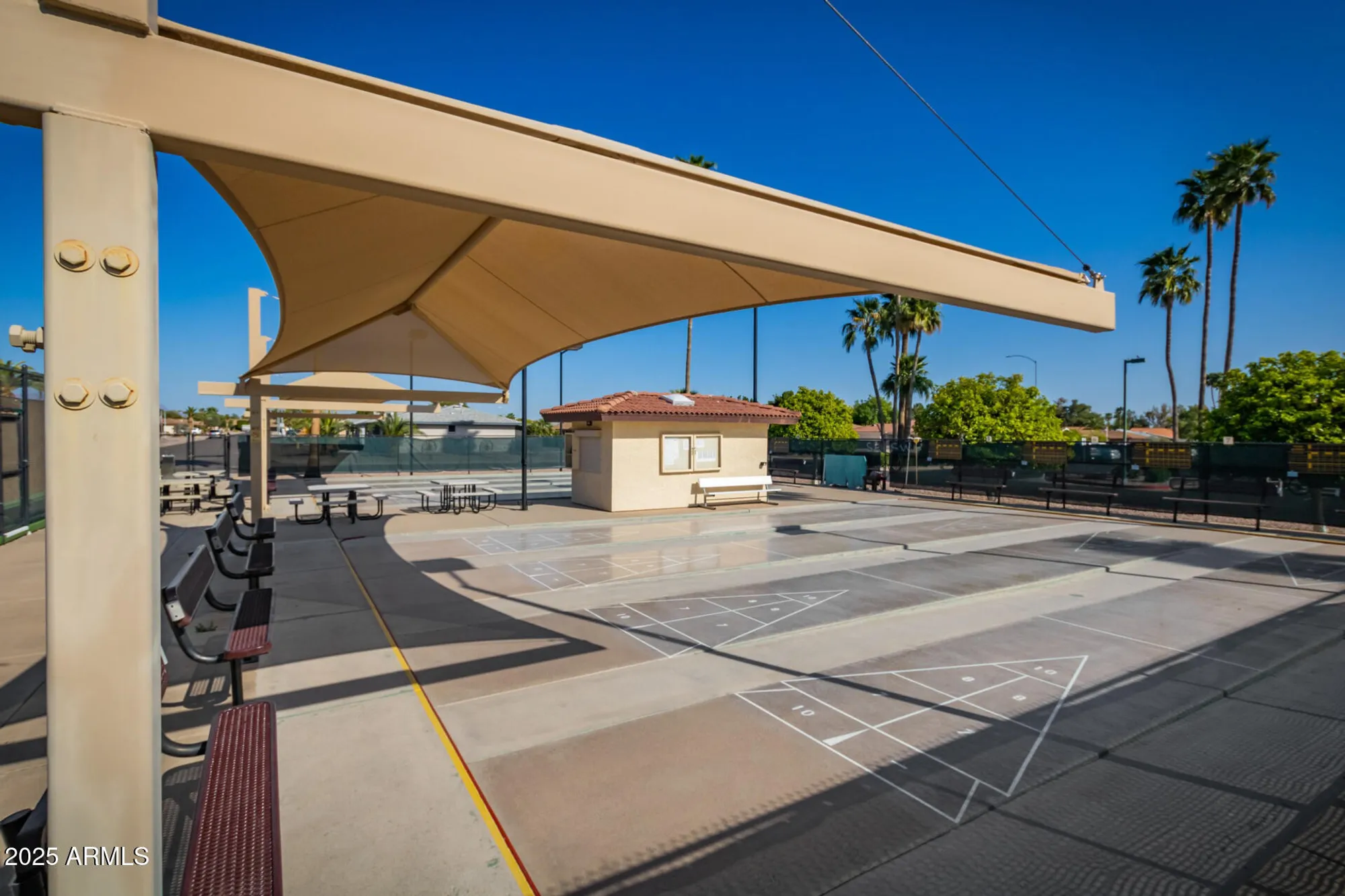 Property Slideshow image 31 of 41 | 8265 e lakeview ave, Mesa, AZ, 85209