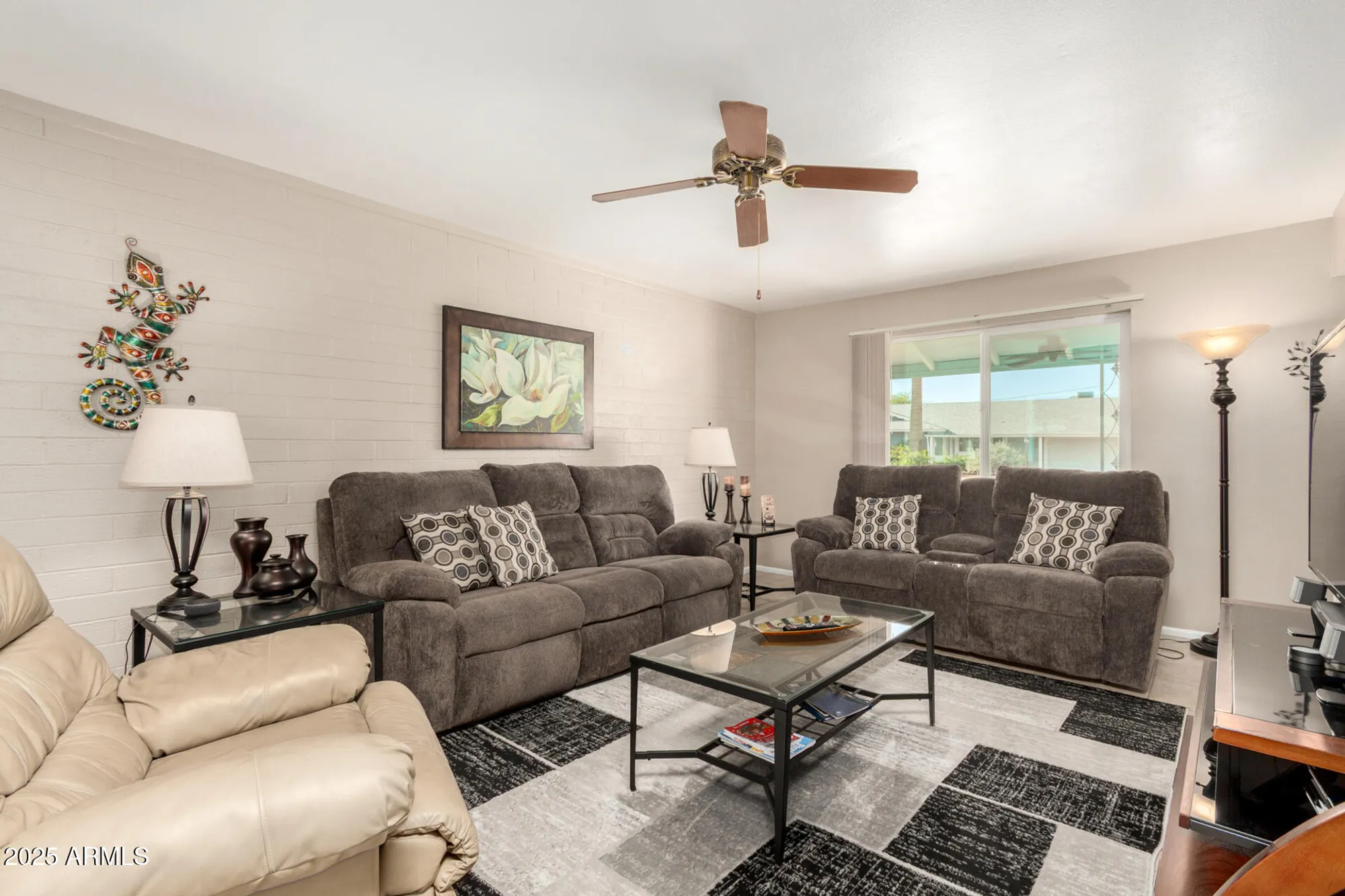 Property Slideshow image 7 of 55 | 11247 n 109th ave, Sun City, AZ, 85351